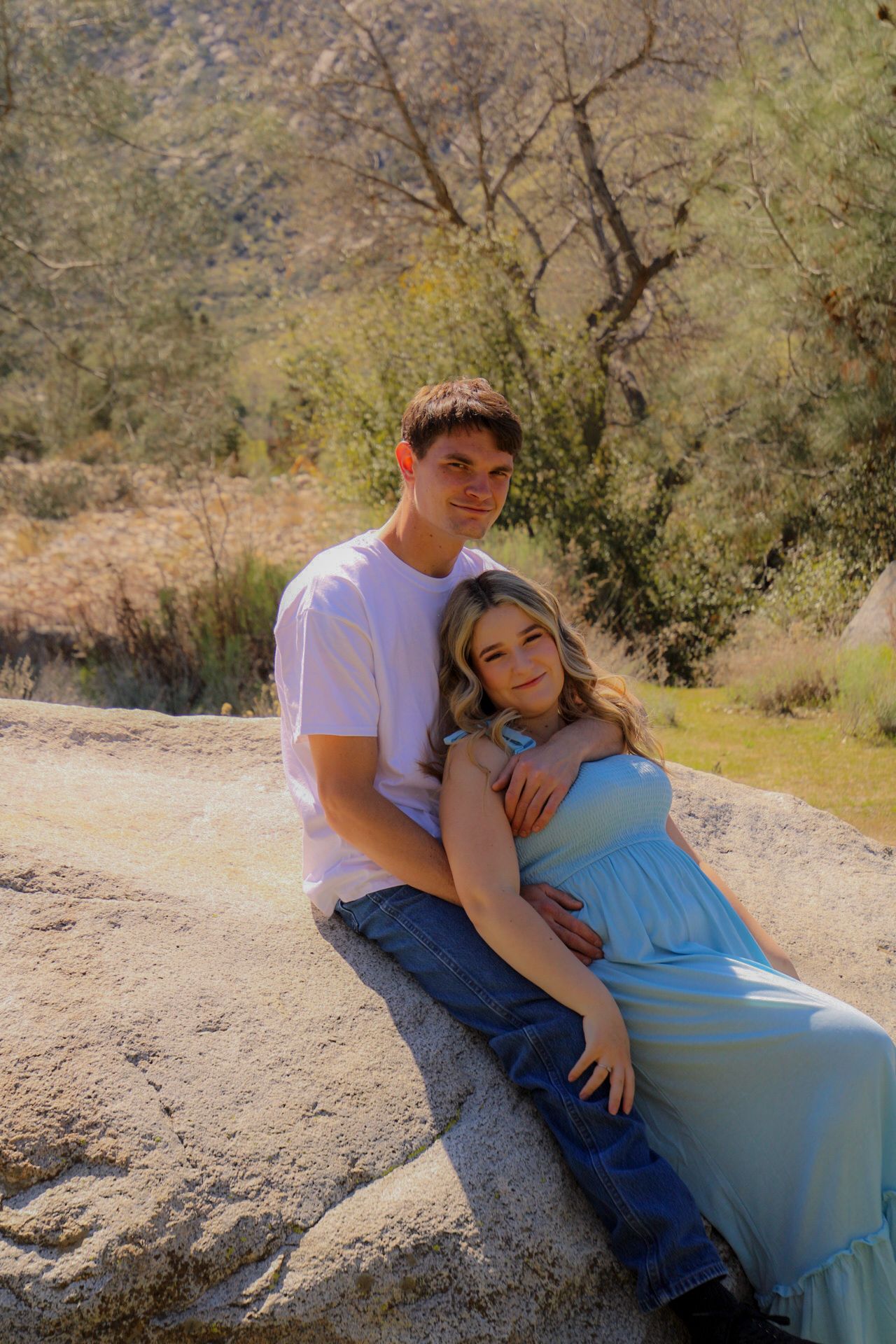 a couple serving on a rock
Kern County Photography
Tori Marie Photos
Family Photographer