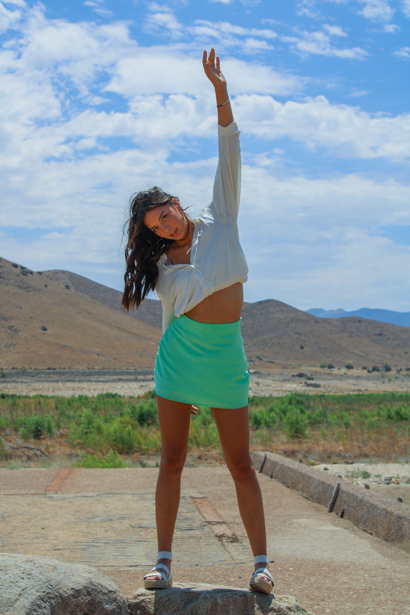 Tori Marie Photos
reach for the stars
Kern county Photographer 
Portrait photography
