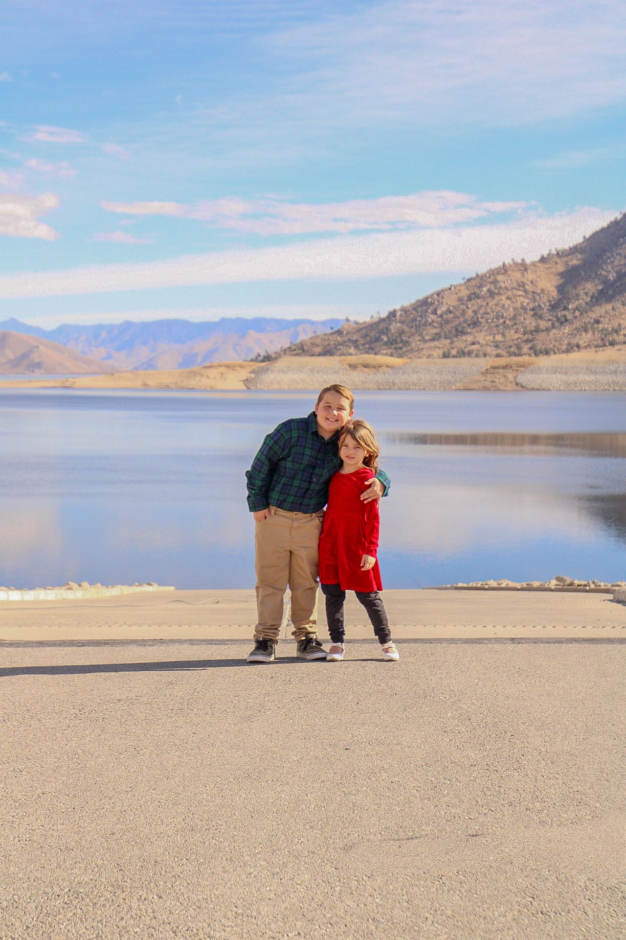 brother sister duo
Kern County Photography
Tori Marie Photos
Family Photographer