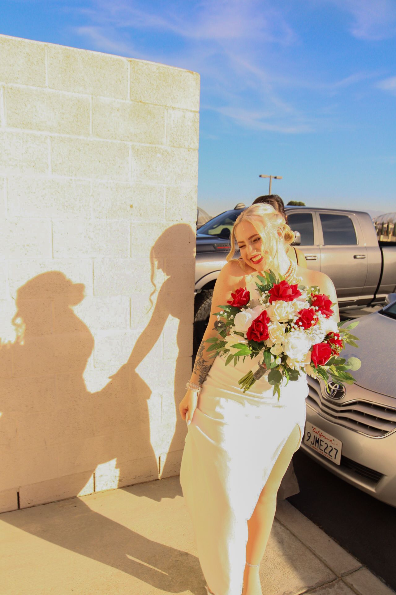 the bride is coming through!
Kern County Photography
Tori Marie Photos
California Wedding Photographer