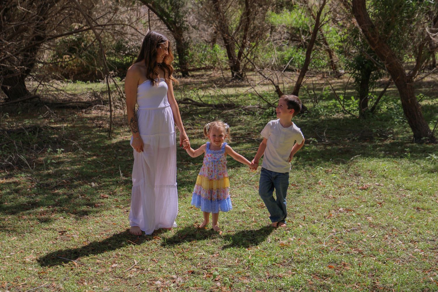 mommy and 2 kids session
Kern County Photography
Tori Marie Photos
Family Photographer