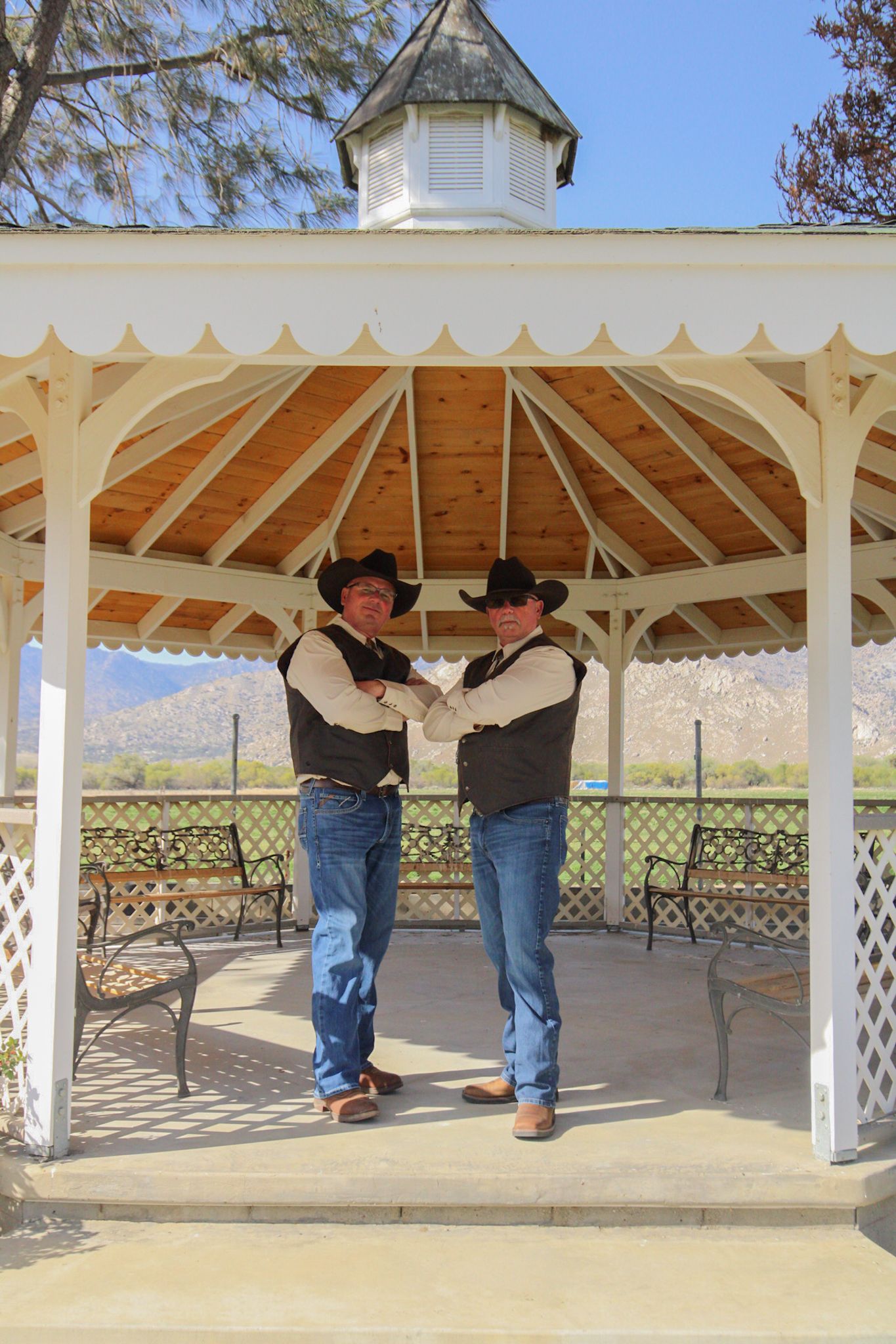groom and best man
Kern County Photography
Tori Marie Photos
California Wedding Photographer
