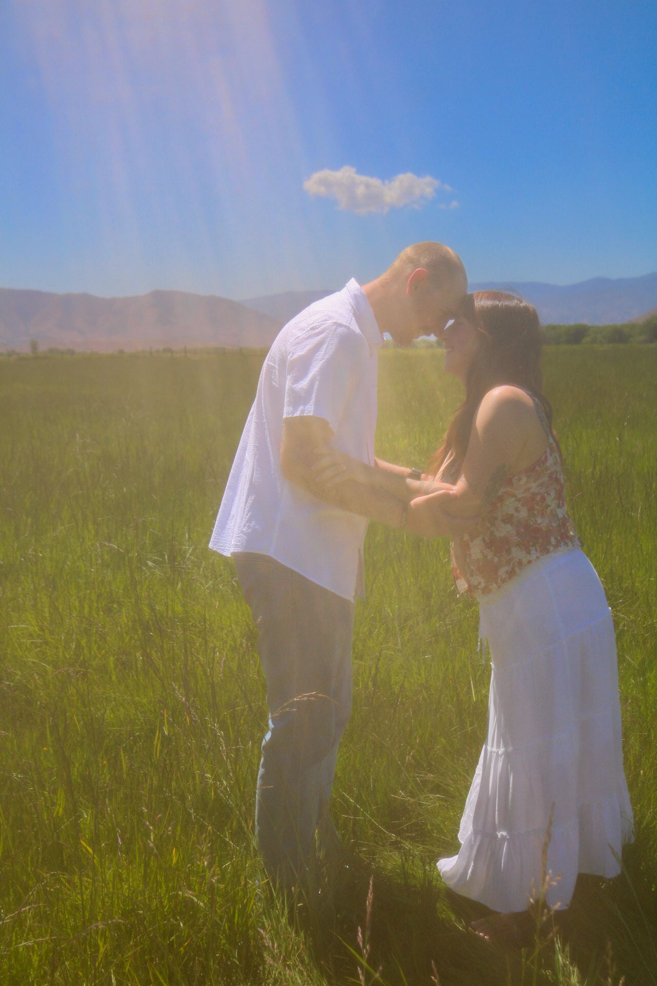 dreamy mom and dad forehead touch
Kern County Photographer 
California couple photography
Tori Marie Photos