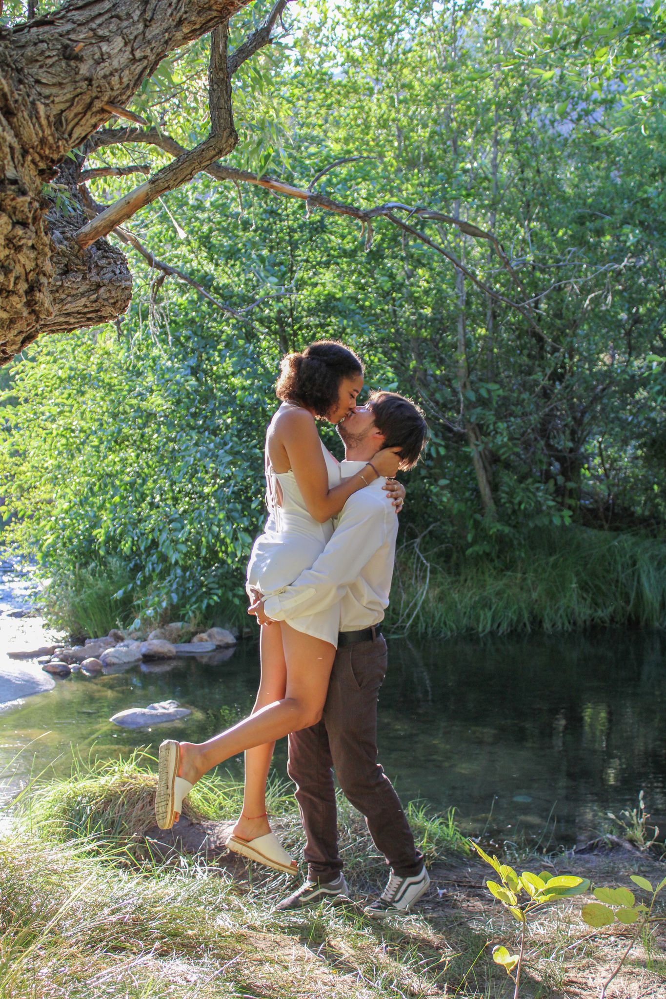 Tori Marie Photos
Kern County Photographer
Couple / Engagement photoshoot