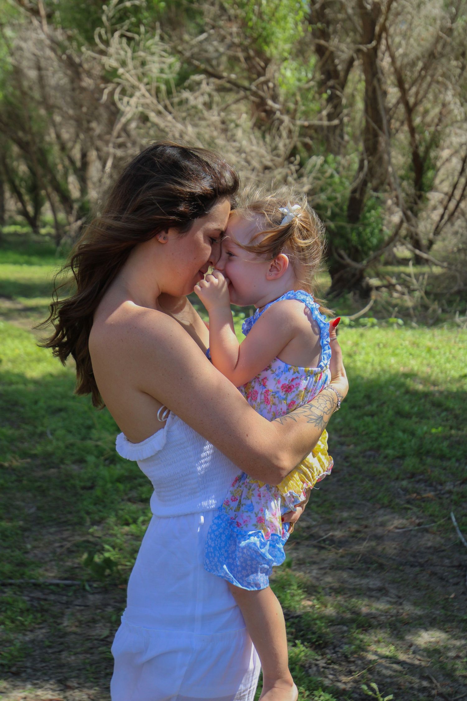 mommy daughter forehead to forehead
Kern County Photography
Tori Marie Photos
Family Photographer