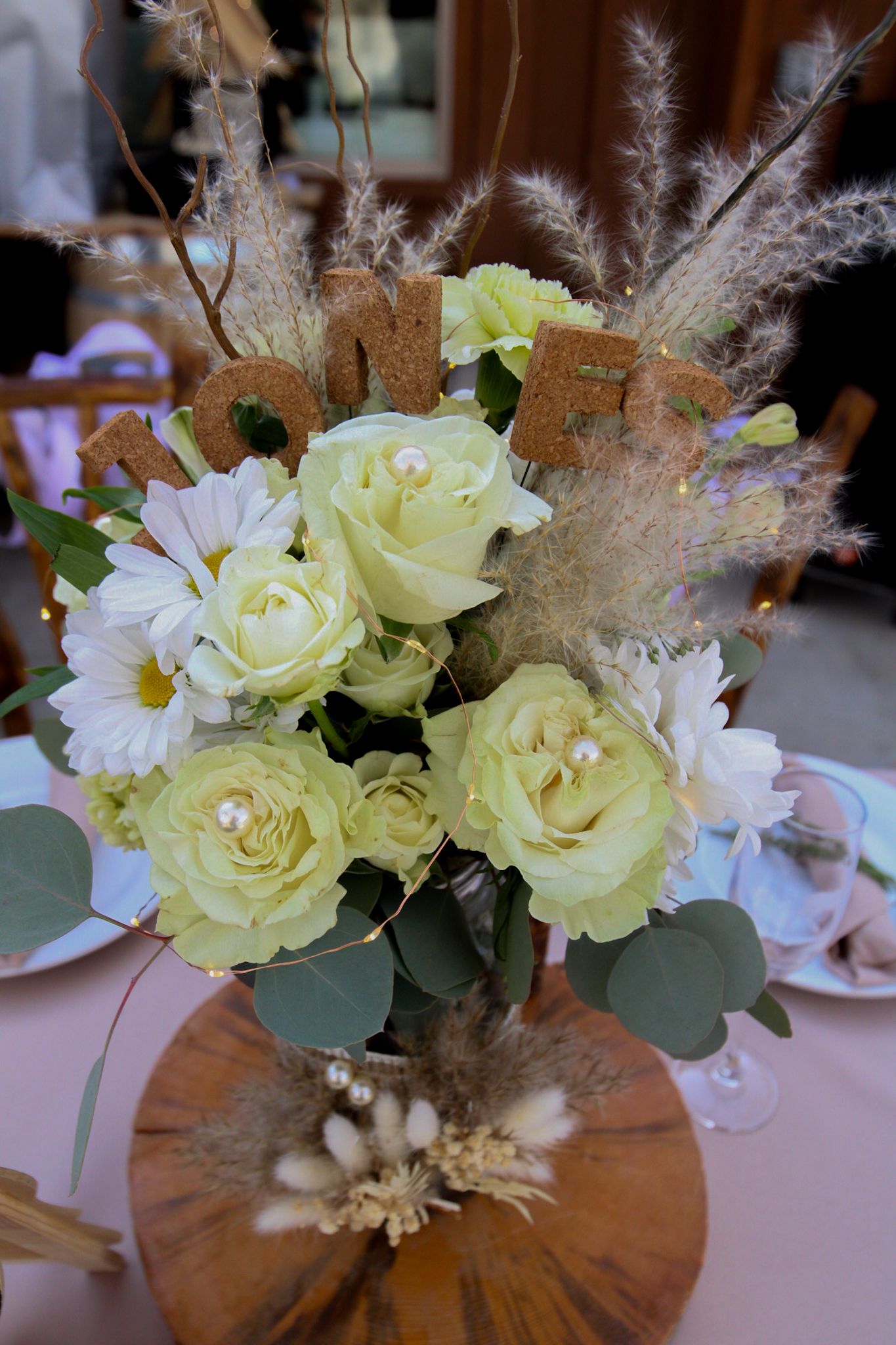 Jones flower arrangement
Kern County Photography
Tori Marie Photos
California Wedding Photographer