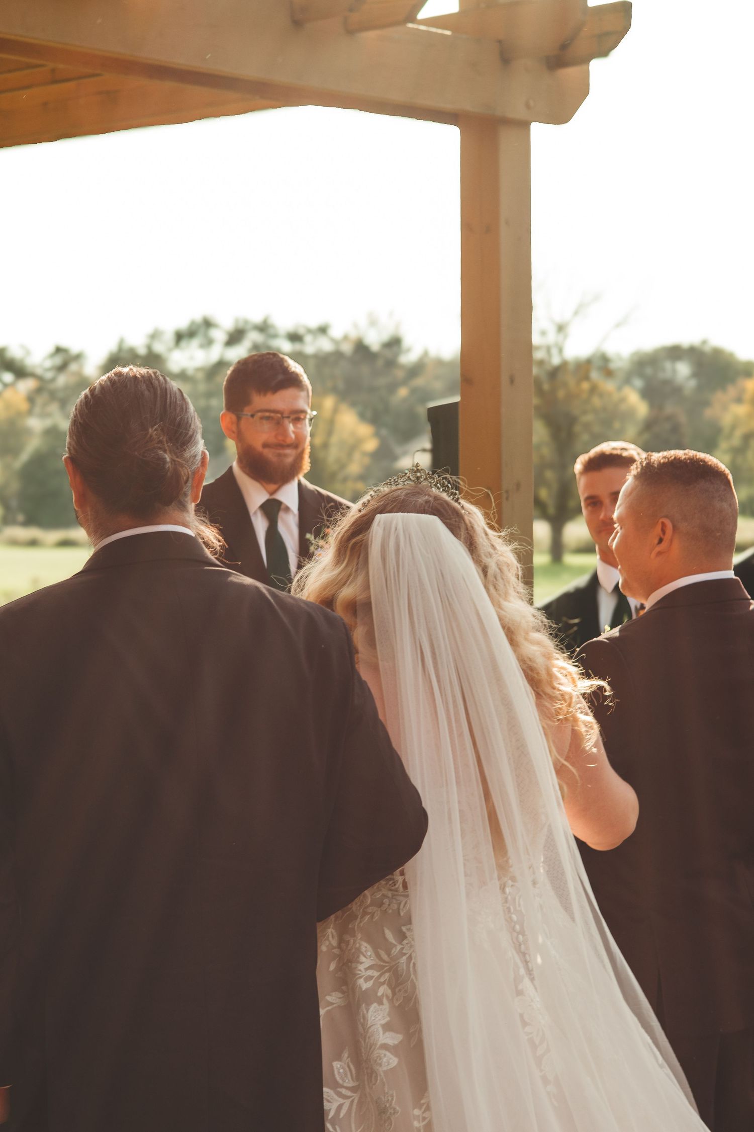 Wedding Ceremony at Majestic Oaks in Ham Lake MN