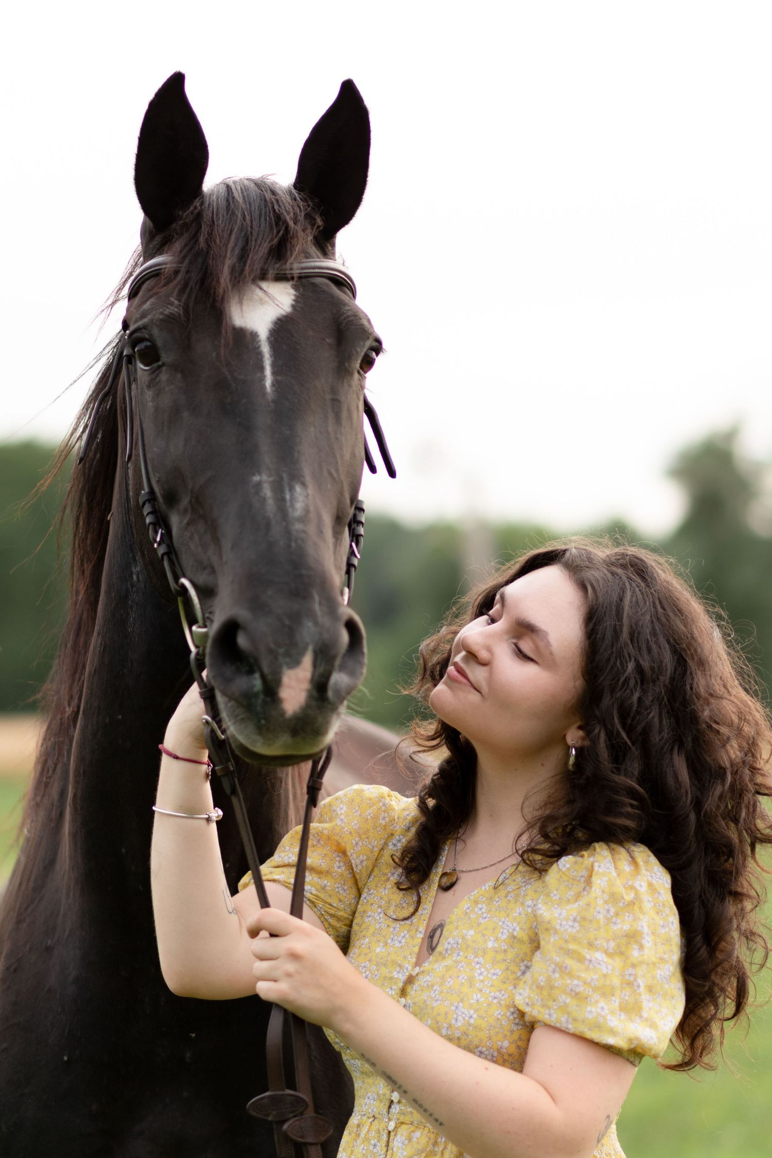 Sesja z koniem fotograf Poznań sesja konna koń konie zdjęcia atrium fitness i stajnia centrum Swarzędz KJ Byndas Horses prezent voucher