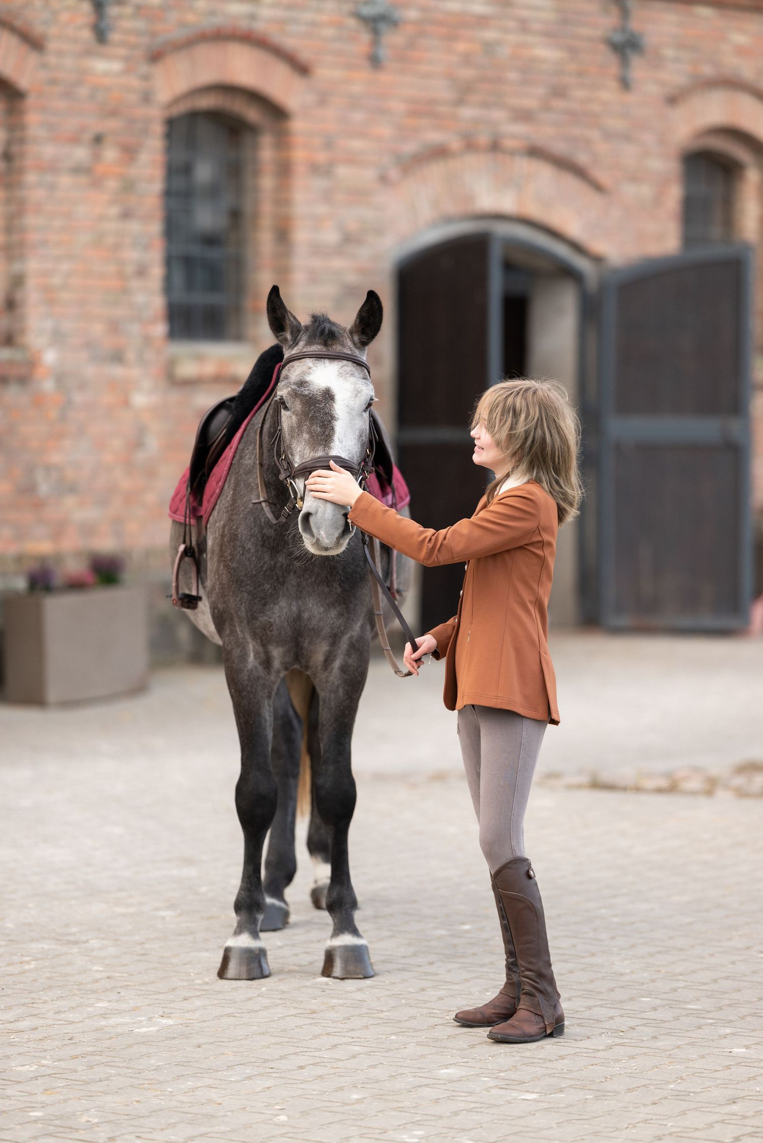 sesja zdjęciowa z koniem fotograf poznań sesja konna paulina bodych fotografia stajnia otusz stajnie otuskie equestrian photo shoot equine