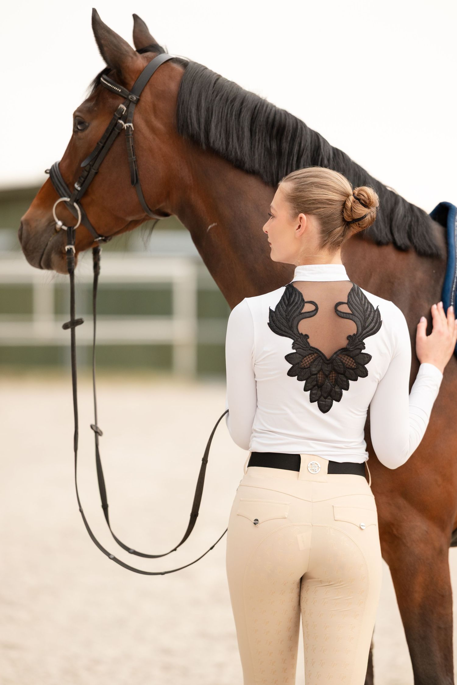 sesja zdjęciowa z koniem Julia parda klub jeździecki Agro handel olsza Śrem fotograf jeździecki konny paulina Bodych zdjęcia koni equestrian