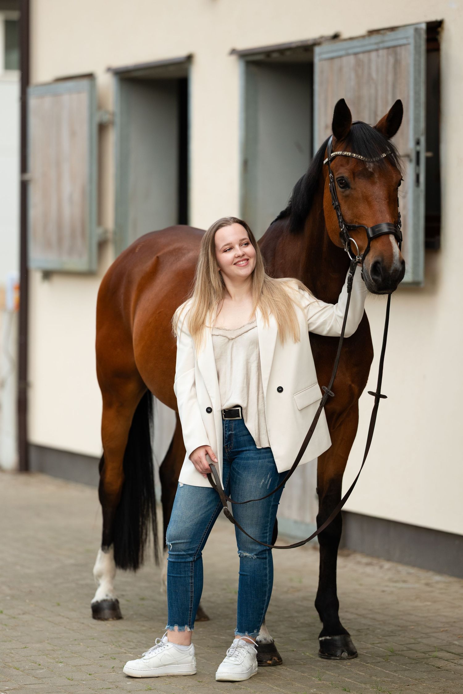 quatro ośrodek jeździecki pobiedziska sesja zdjęciowa z koniem konna Martyna i indygo konie Horses eqeuetsrian paulina Bodych fotografia