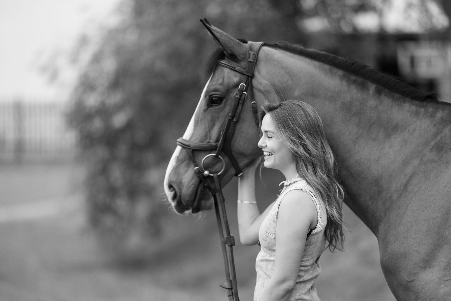 sesja zdjęciowa z koniem fotograf Poznań paulina bodych stajnia ludwiczak nell sówka konna fotografia prezent koń equestrian photography