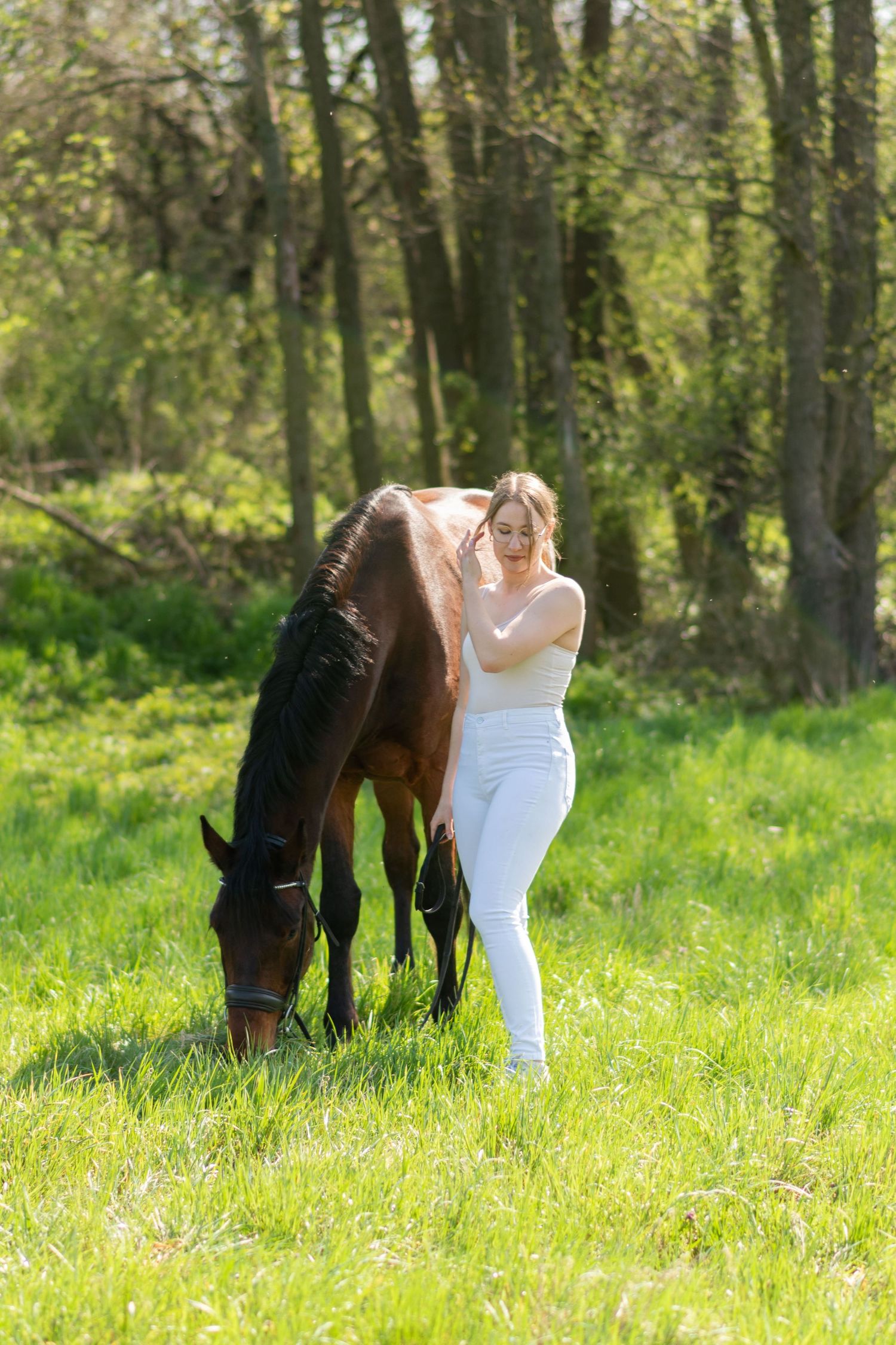 Sesja z koniem fotograf Poznań sesja konna KJ Byndas Horses zdjęcia atrium fitness i stajnia centrum Swarzędz jeździecka prezent voucher