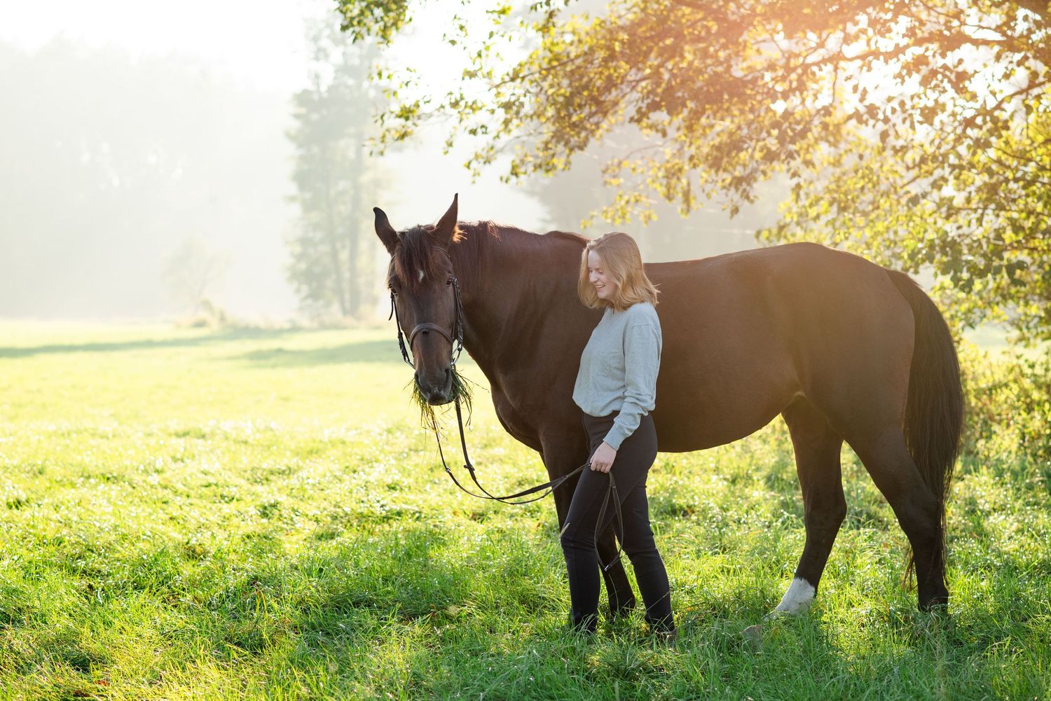 Sesja z koniem fotograf Poznań sesja konna koń konie zdjęcia atrium fitness i stajnia centrum Swarzędz KJ Byndas Horses prezent voucher