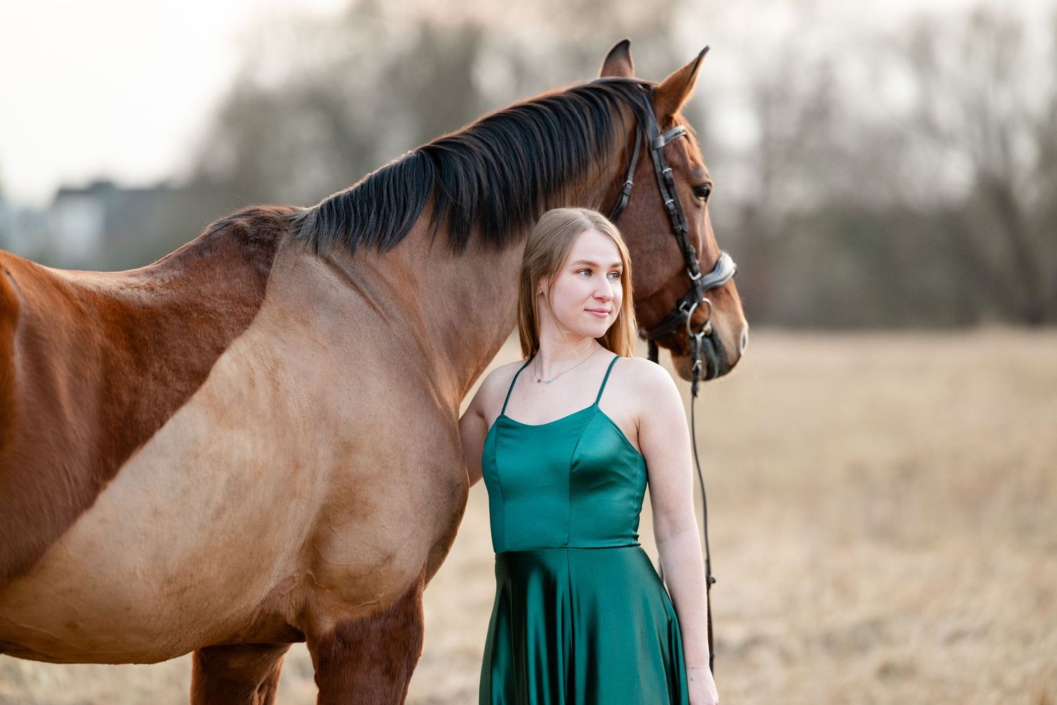 sesja zdjęciowa z koniem fotograf poznań konna stajnia zdjęcia koni pomysł na prezent konie koń paulina Bodych atrium swarzędz kórnik leszno