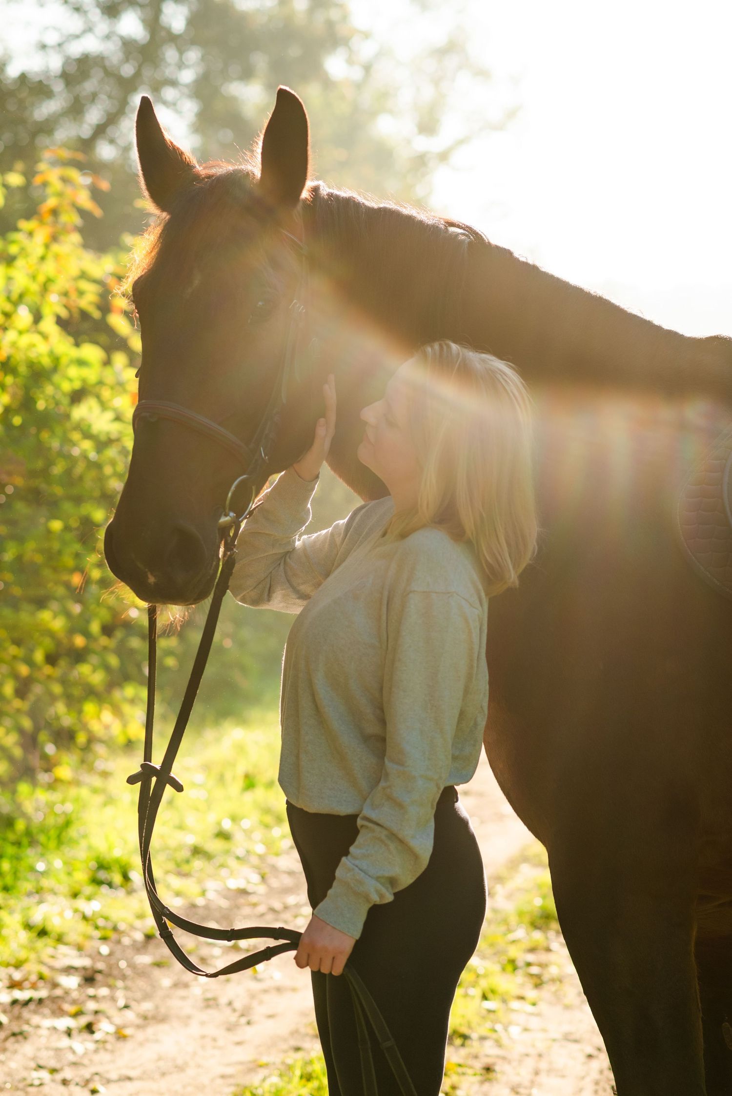 Sesja z koniem fotograf Poznań sesja konna koń konie zdjęcia atrium fitness i stajnia centrum Swarzędz KJ Byndas Horses prezent voucher