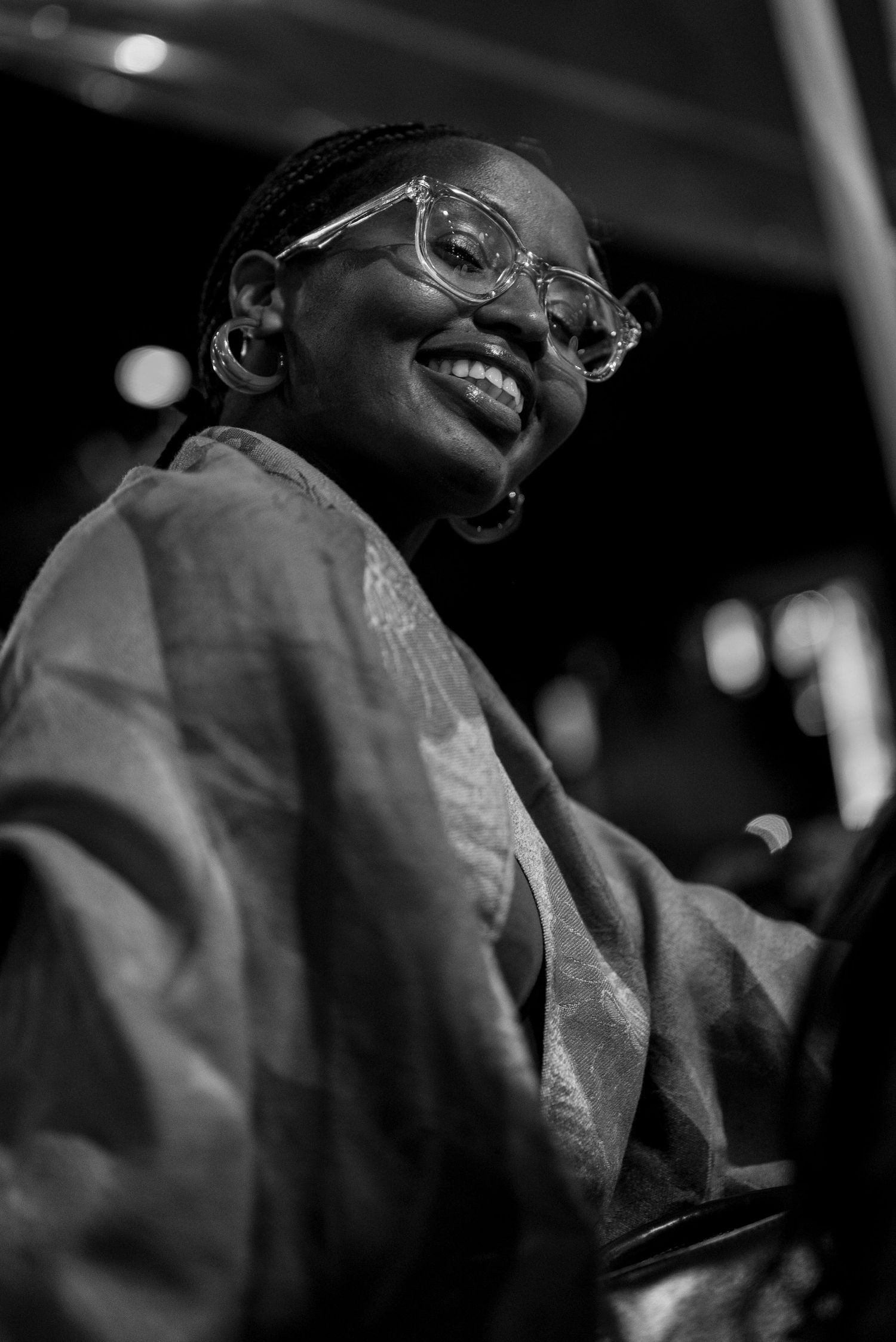 b/w Portrait of a girl