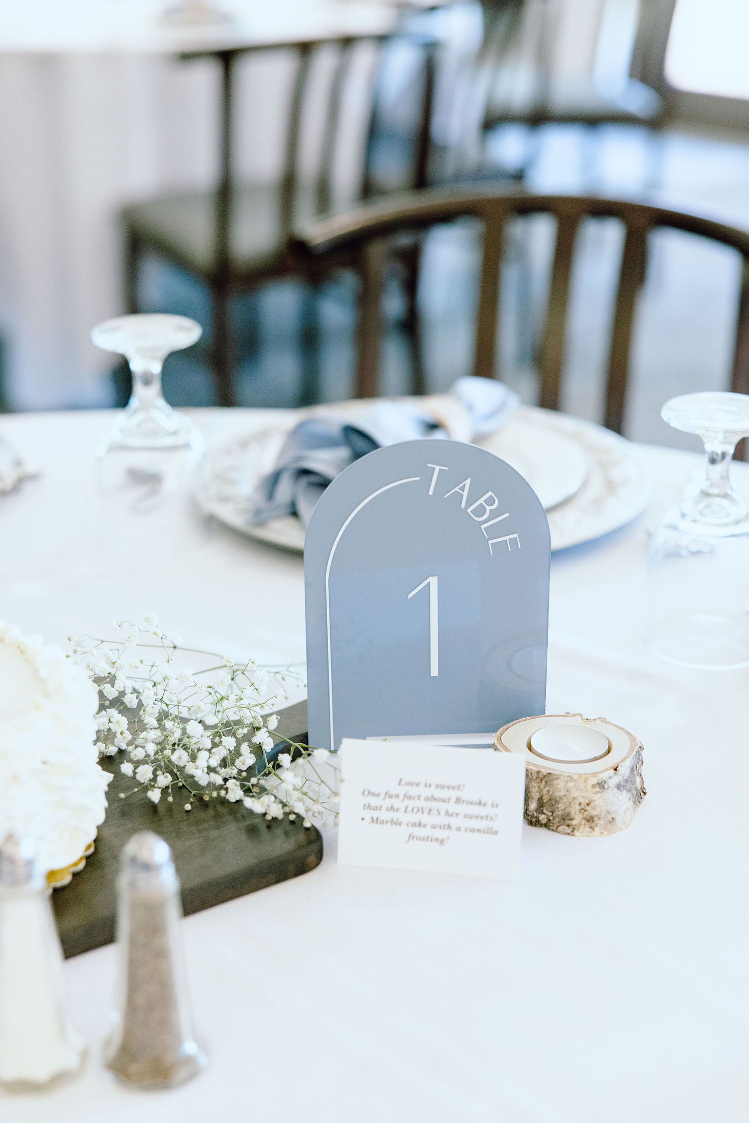 Detail photos of cake at Lapeer Country Club wedding in Michigan