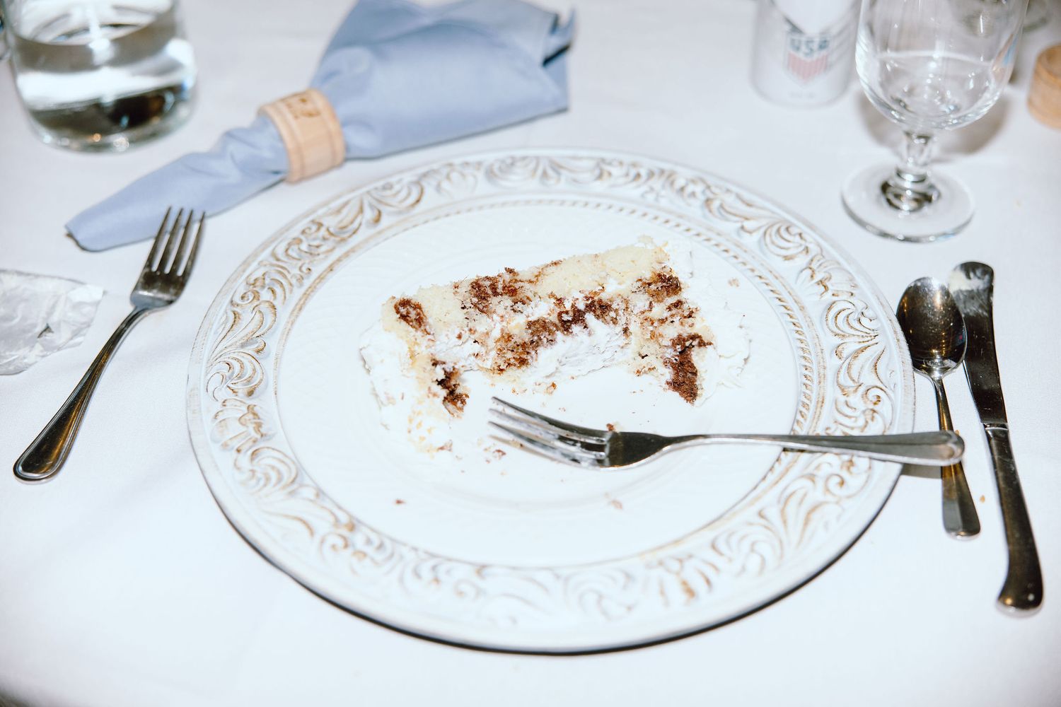 Detail photos of cake at Lapeer Country Club wedding in Michigan