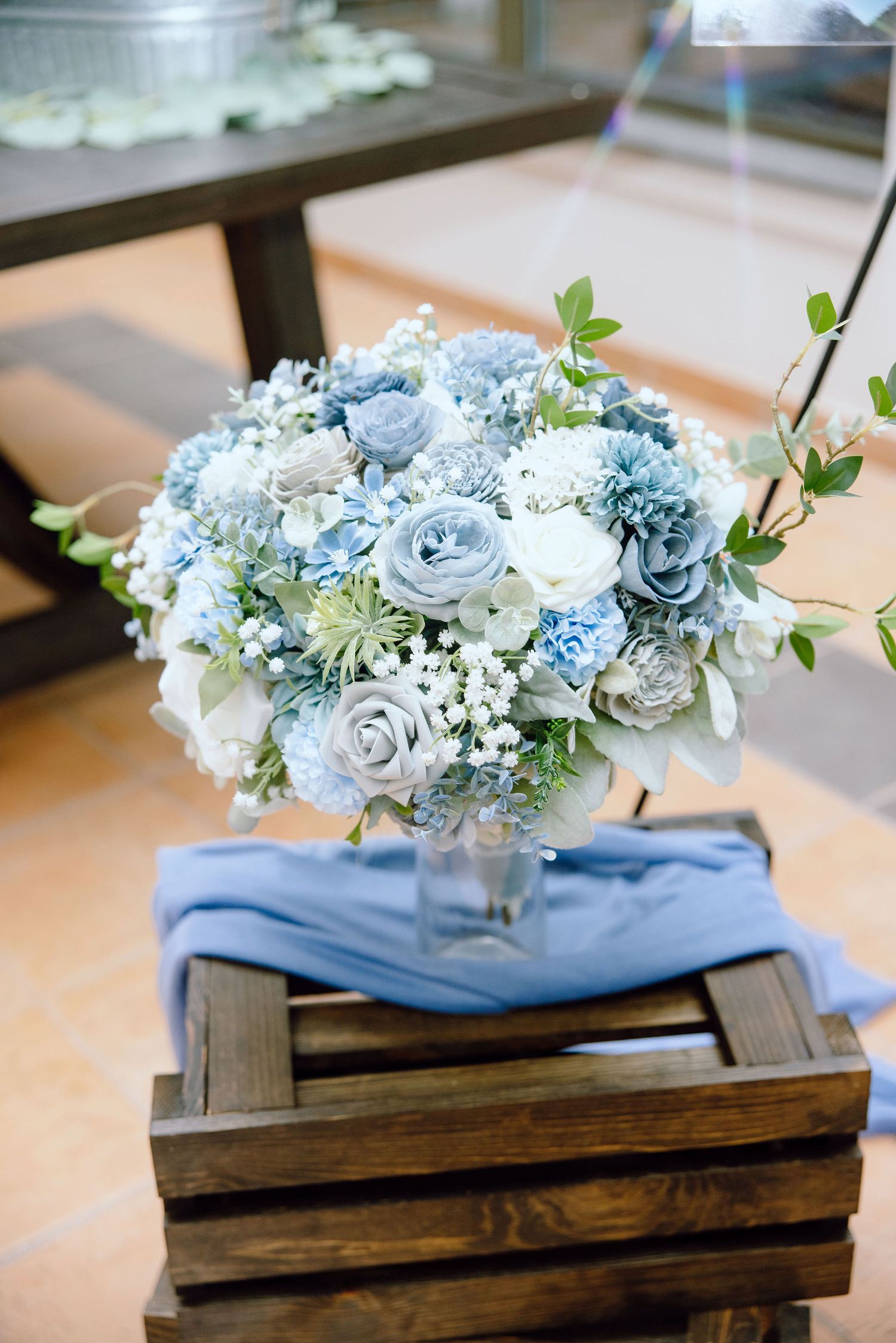Detail photos at Lapeer Country Club wedding in Michigan