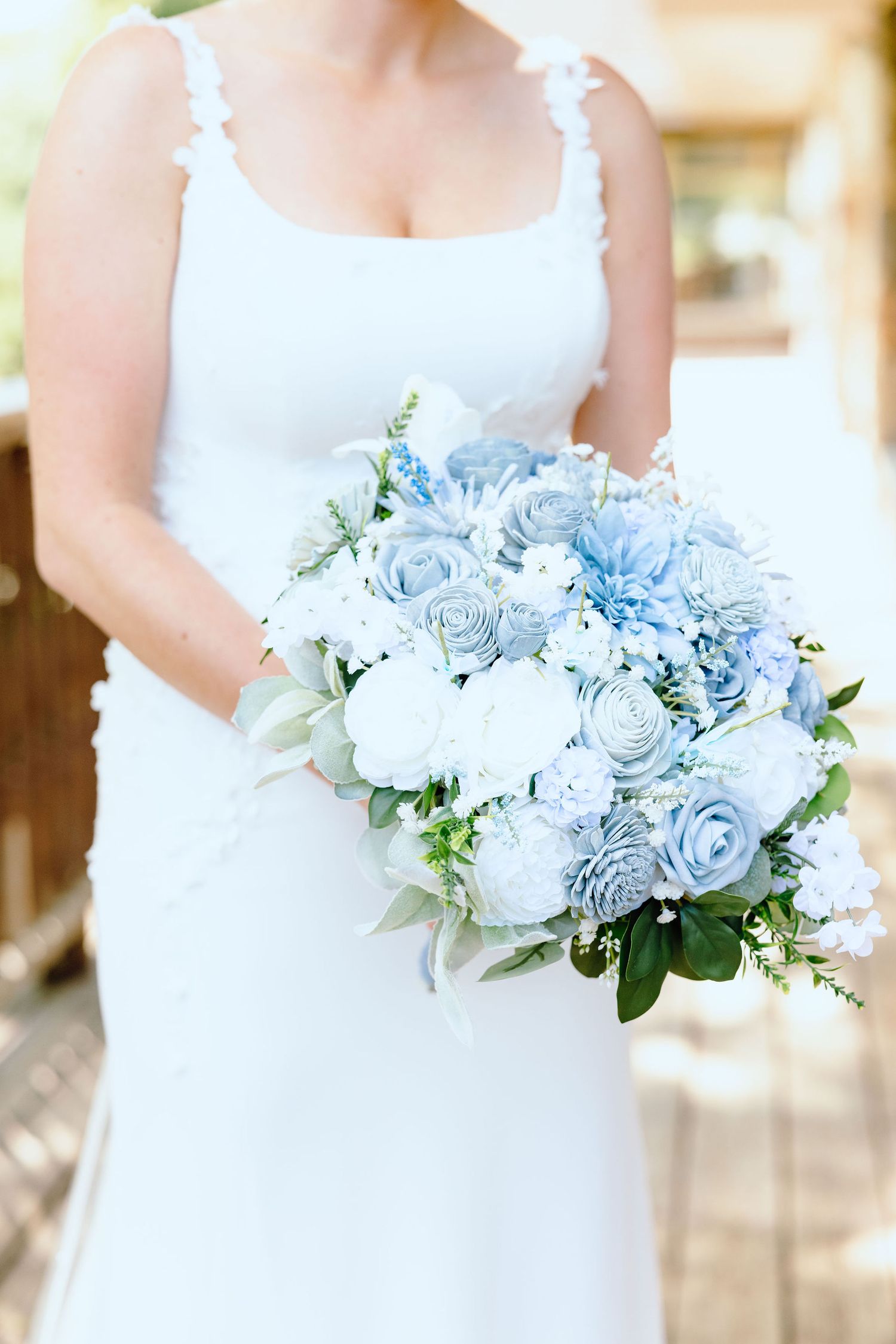 Detail photos of bouquet at Lapeer Country Club wedding in Michigan