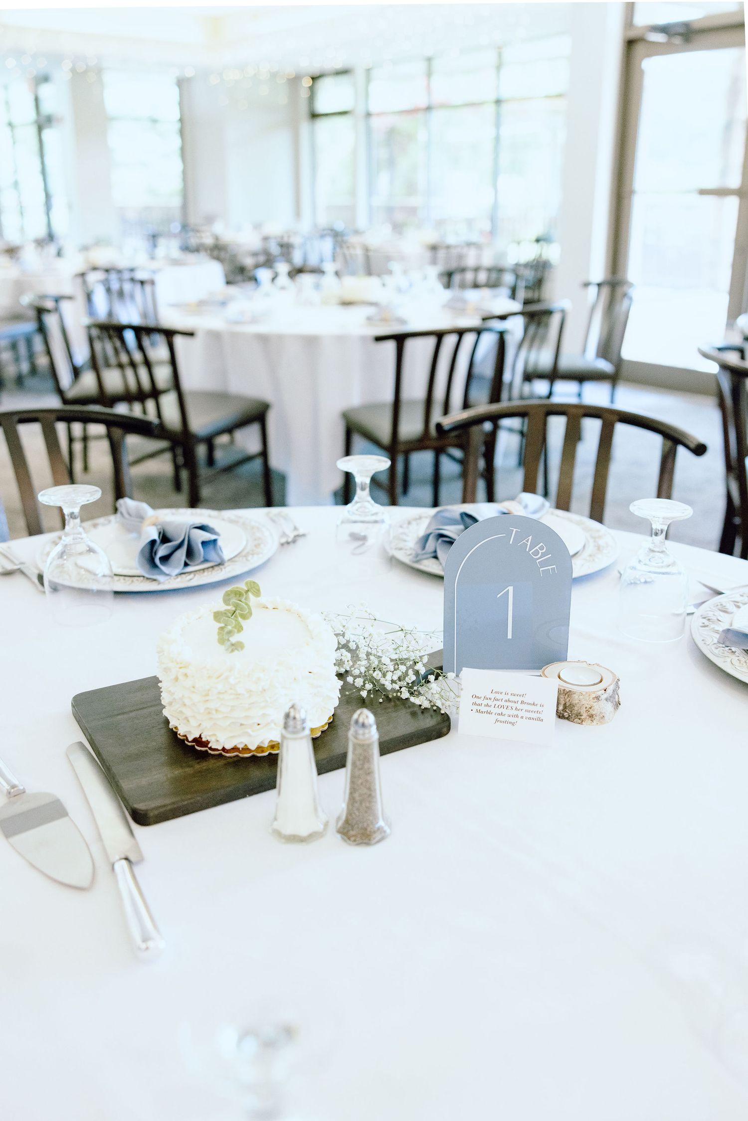 Detail photos of cake at Lapeer Country Club wedding in Michigan