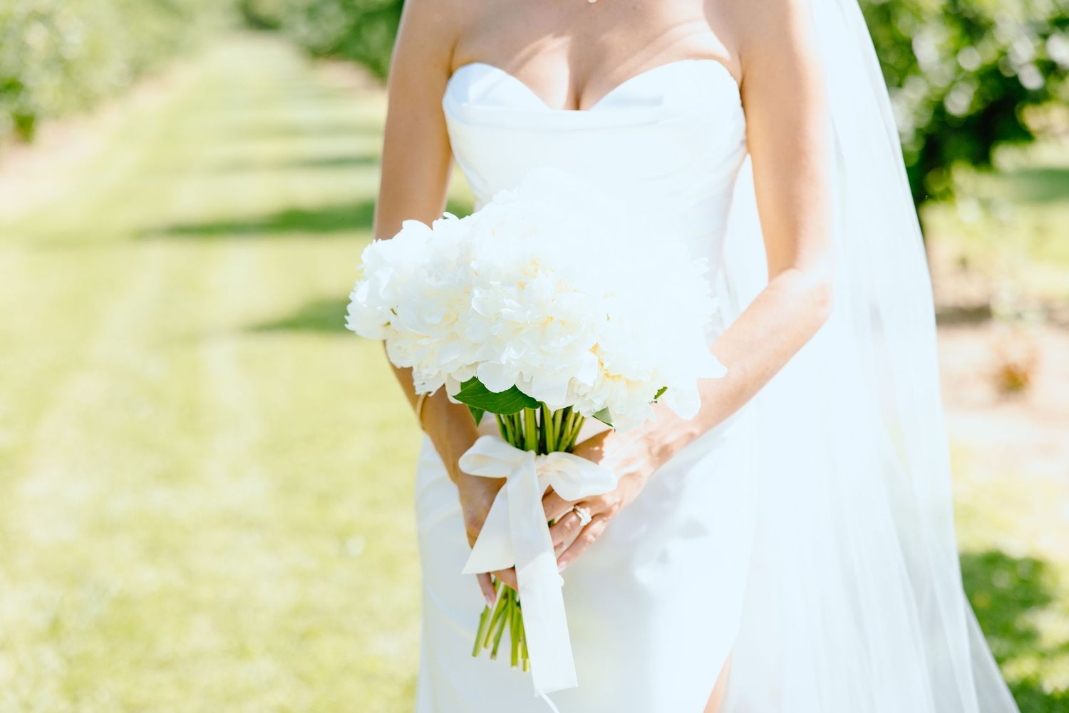 Detail photo of bride's bouquet in Blissfield, MI wedding