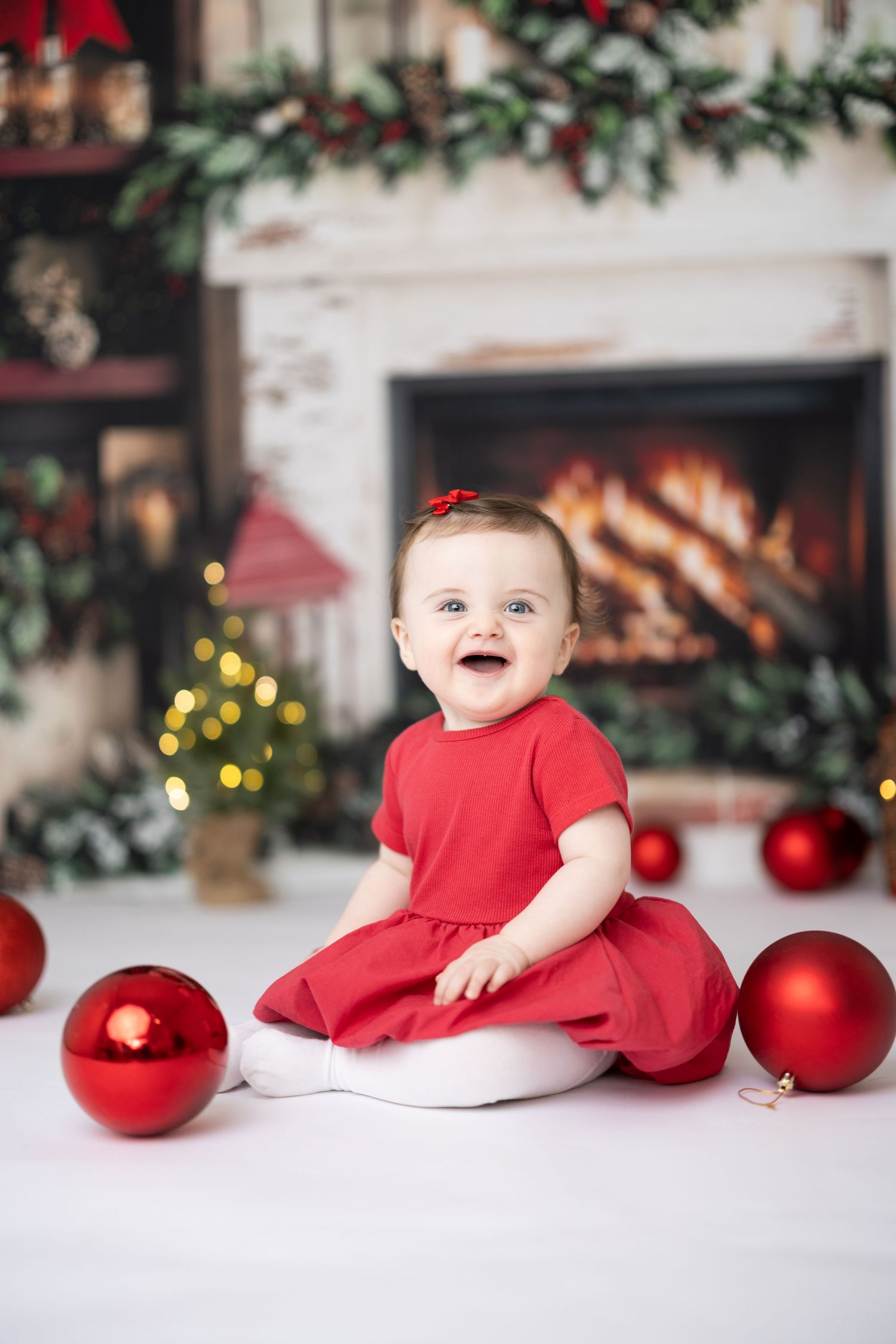 Baby Christmas Mini Photography in Welwyn Garden City, Hertfordshire.