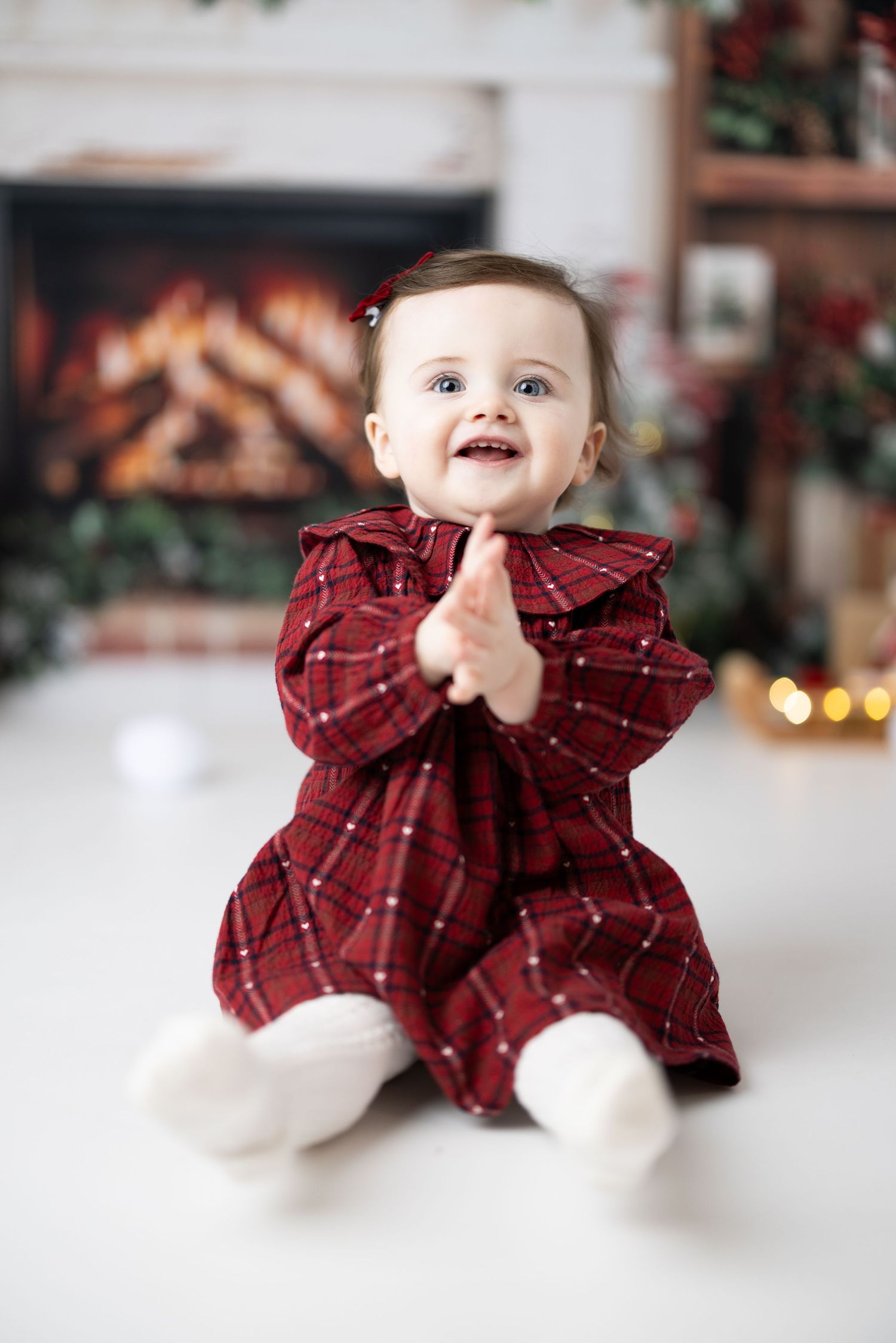 Baby Christmas Mini Photography in Welwyn Garden City, Hertfordshire.