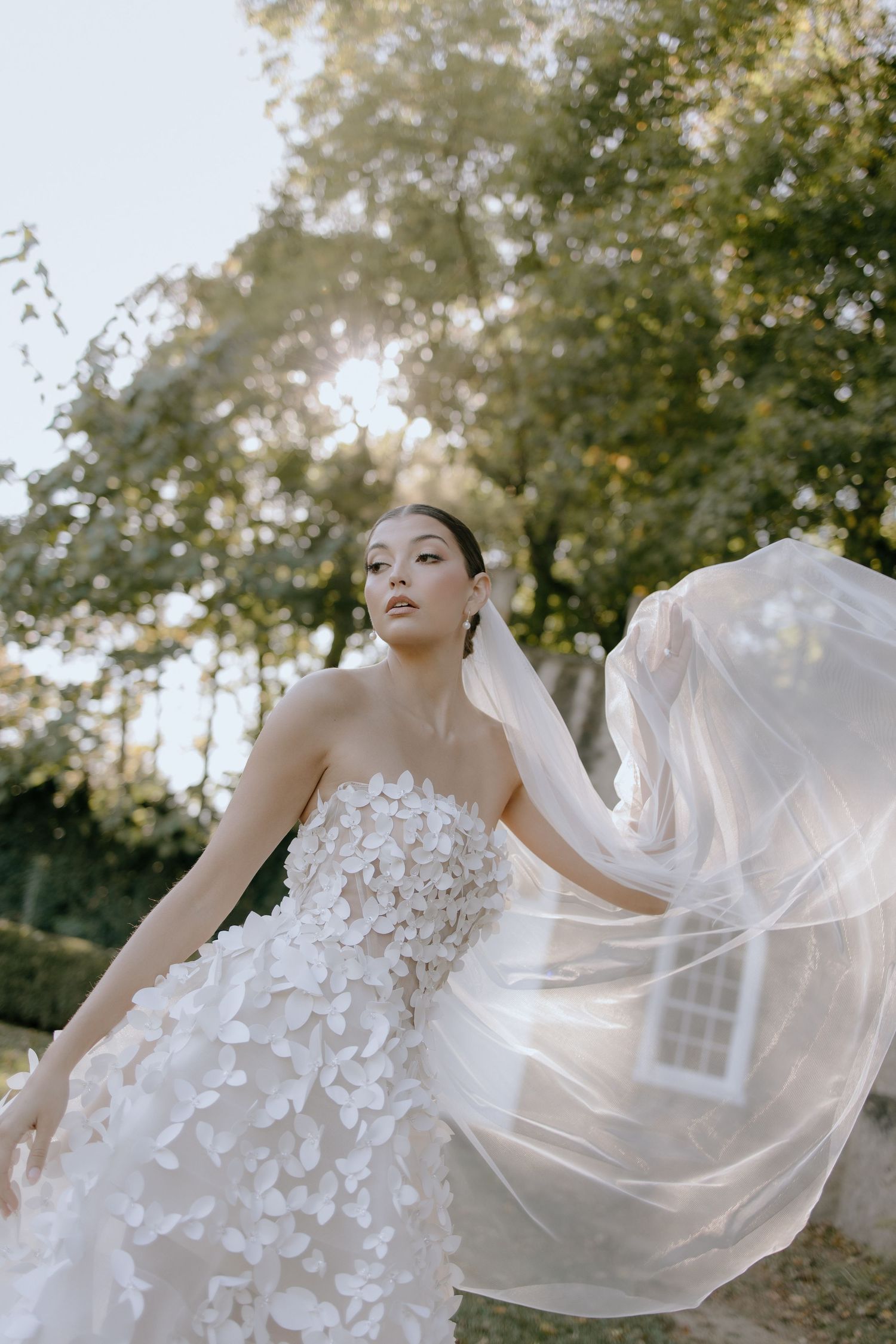 Luxury, documentary-style wedding and engagement photography in Philadelphia. Candid, timeless, romantic, and authentic moments captured.
