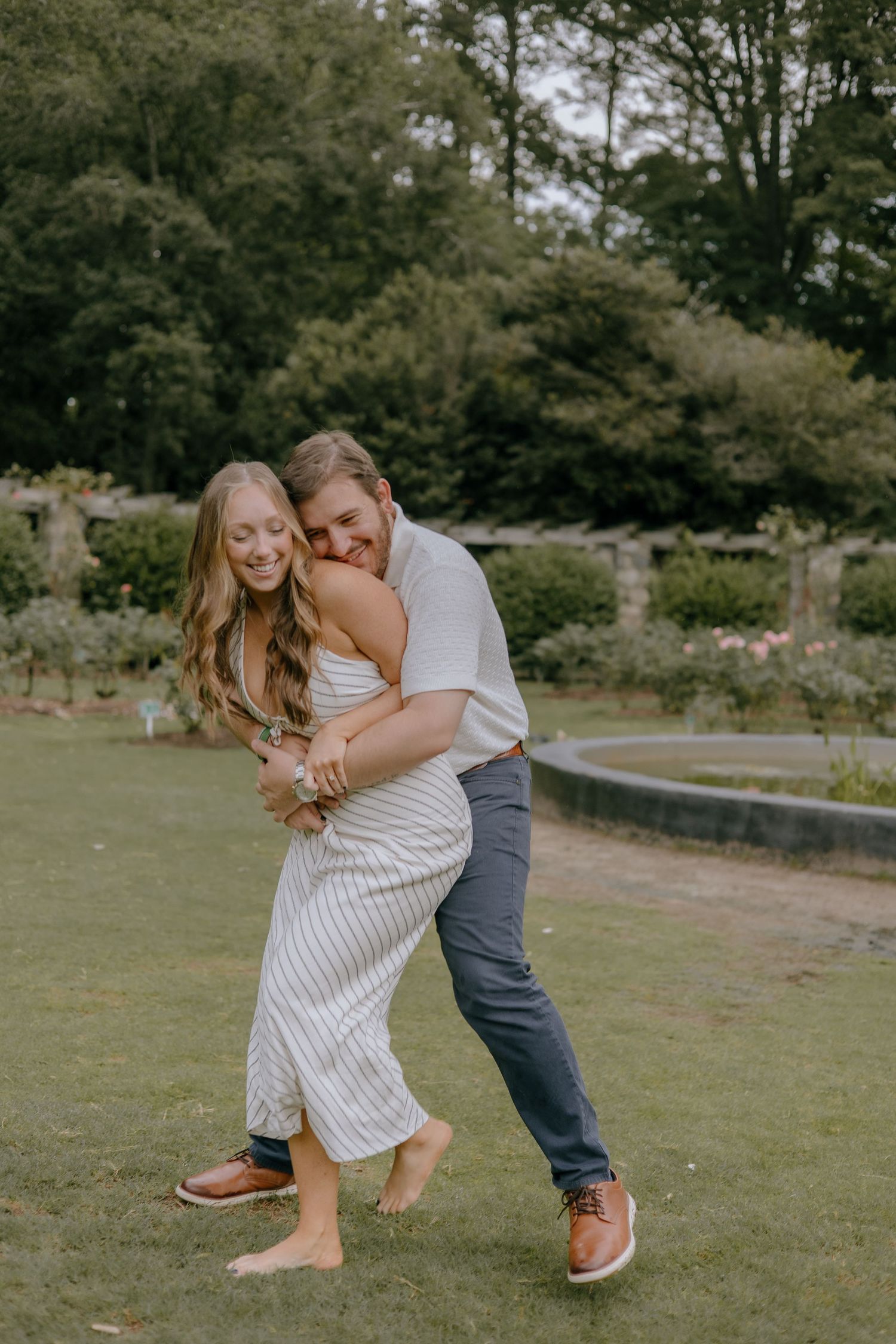 Elegant, candid wedding and engagement photography in Philadelphia. Capturing authentic, emotional moments with a timeless, artistic style.