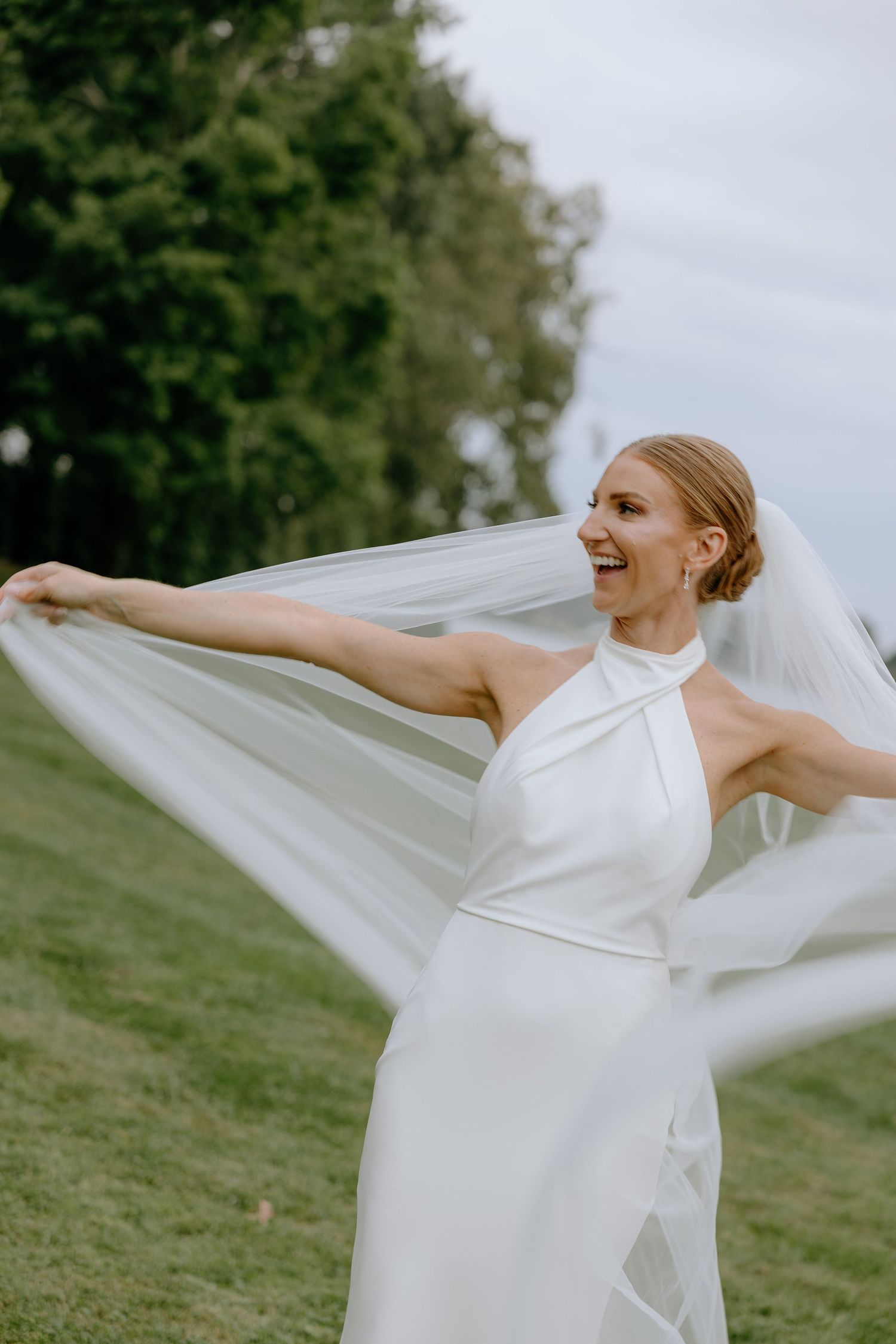 Luxury, documentary-style wedding and engagement photography in Philadelphia. Candid, timeless, romantic, and authentic moments captured.