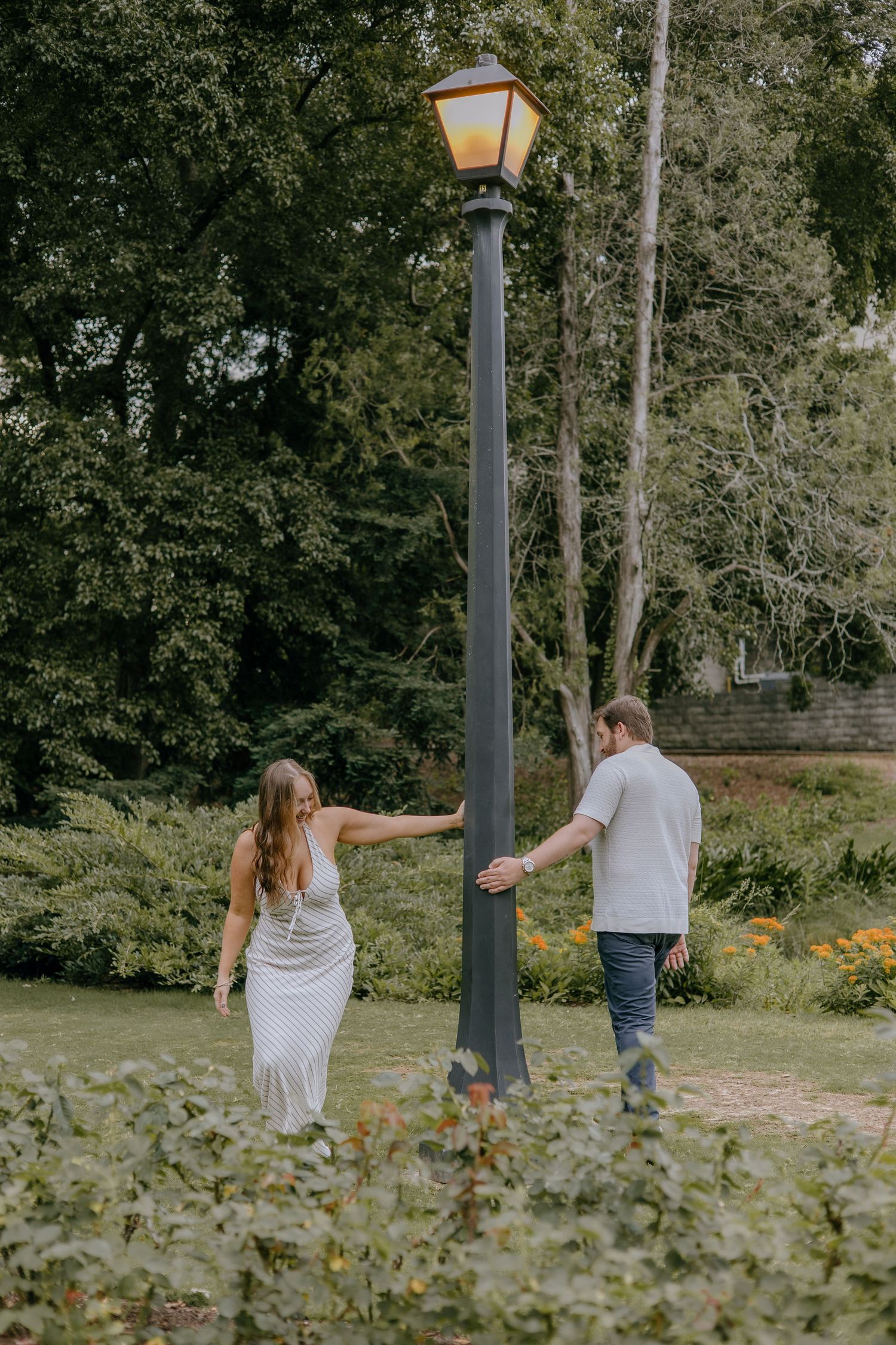 Elegant, candid wedding and engagement photography in Philadelphia. Capturing authentic, emotional moments with a timeless, artistic style.