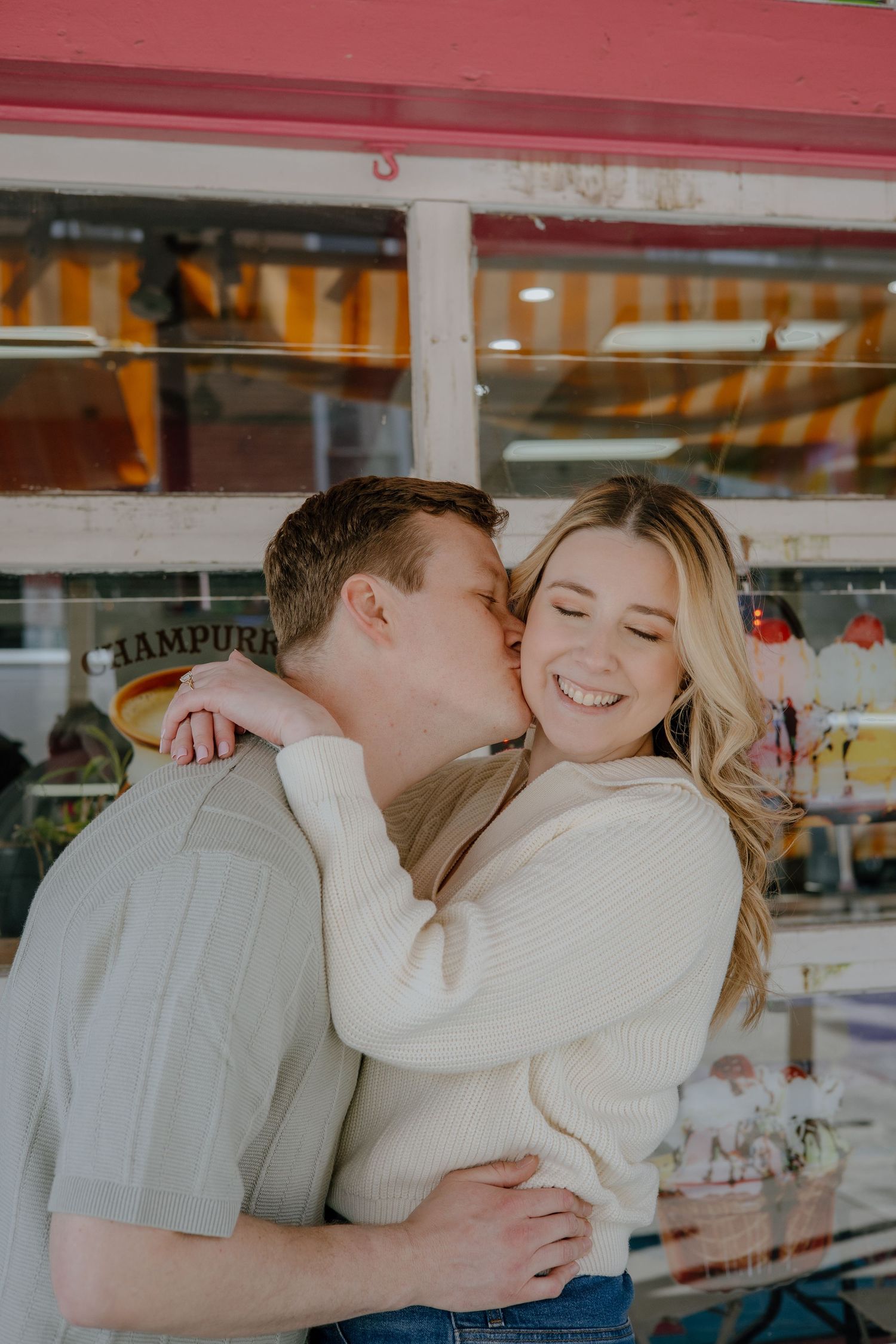 Philadelphia wedding photographer specializing in luxury, documentary-style photos that capture genuine love and timeless moments beautiful