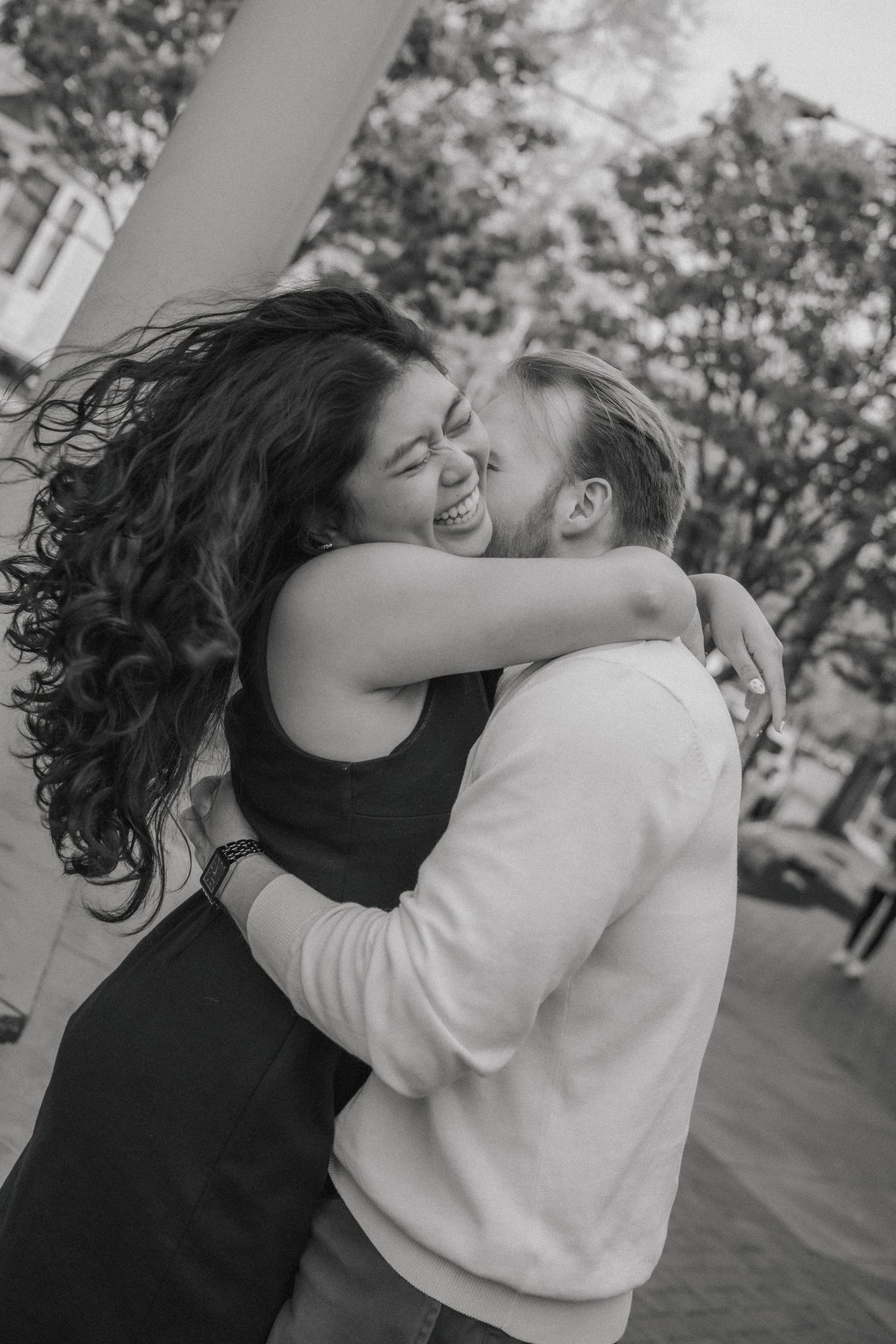 Elegant, candid wedding and engagement photography in Philadelphia. Capturing authentic, emotional moments with a timeless, artistic style.