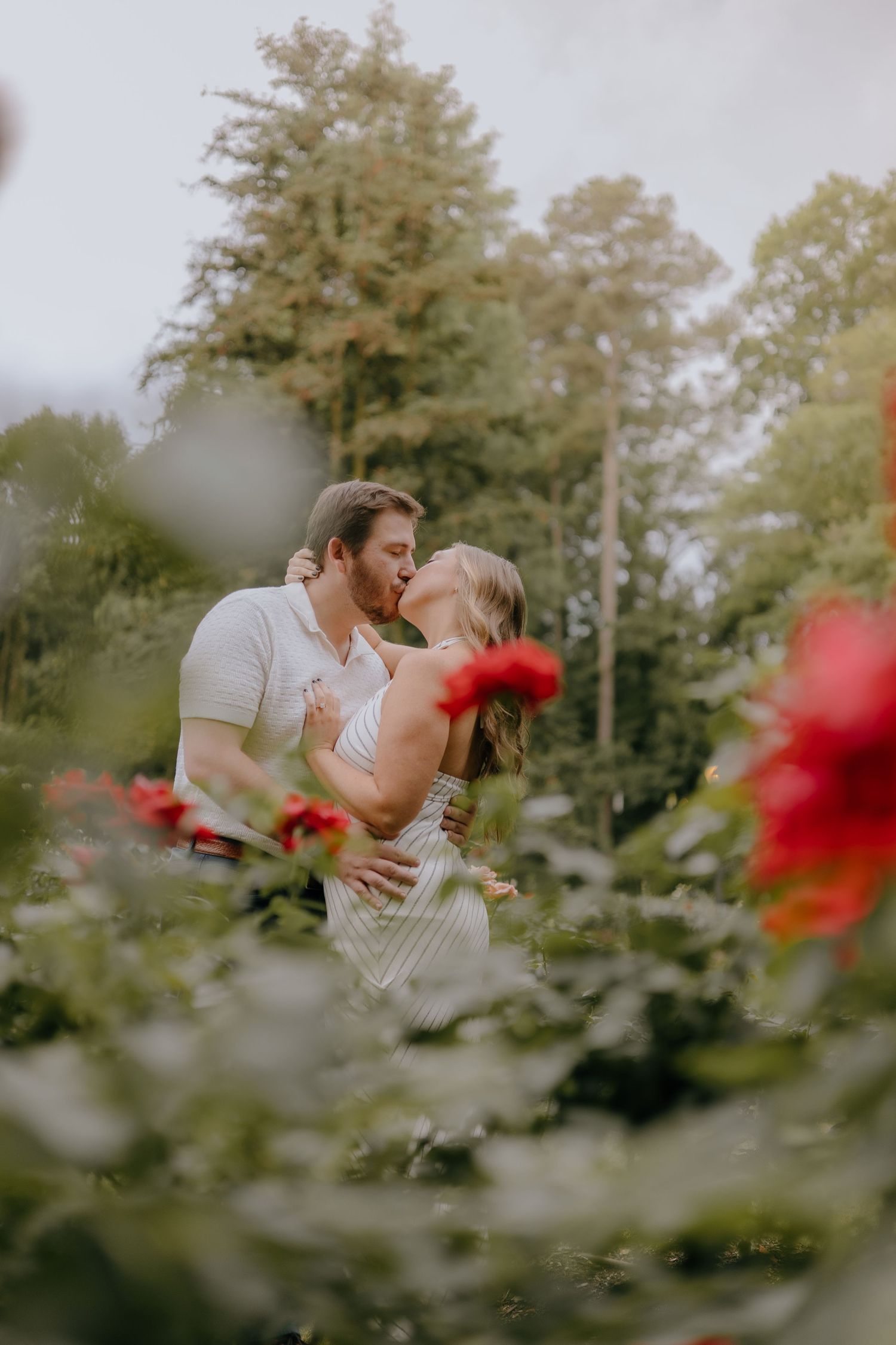 Elegant, candid wedding and engagement photography in Philadelphia. Capturing authentic, emotional moments with a timeless, artistic style.