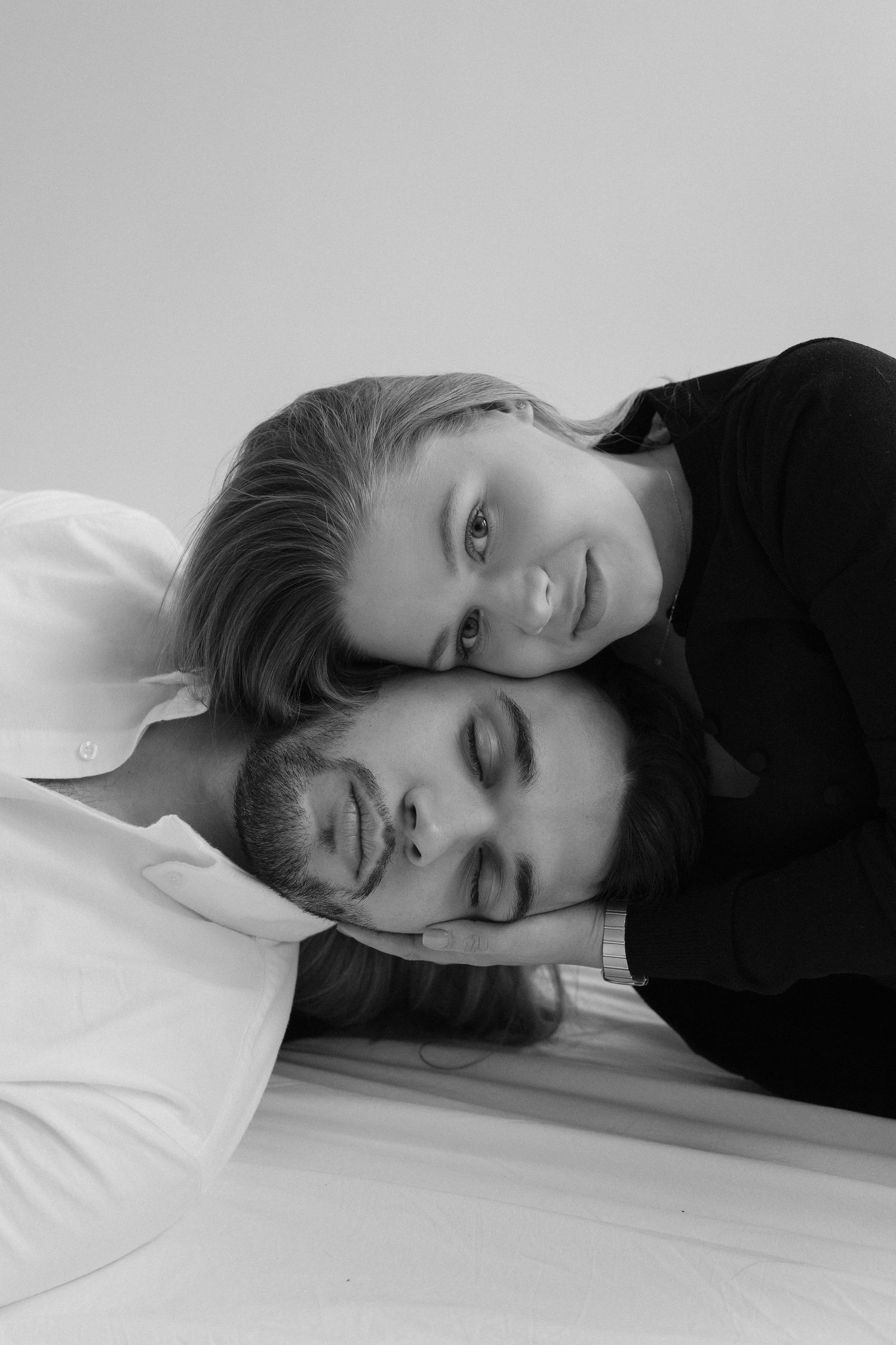 budapest photoshoot wedding photographer elegant and style studio couple photoshoot