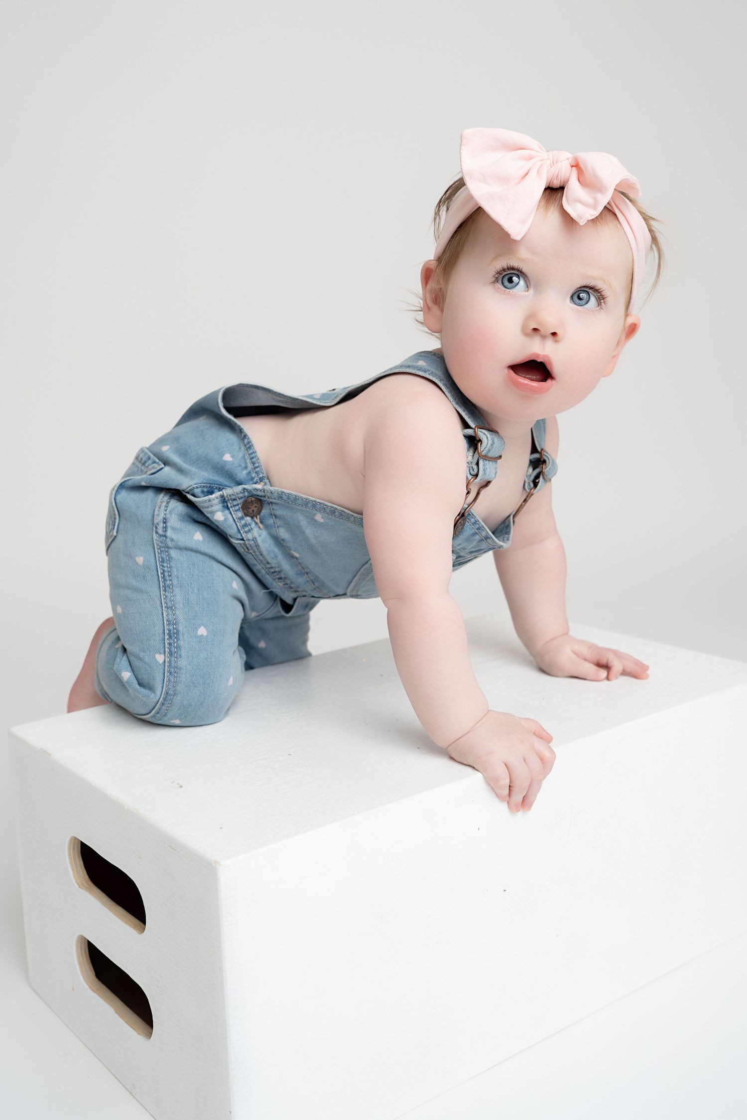 High-End Newborn & Baby Photography | Professional Styling
This pic showcases the full-service experience offered at my Los Angeles, CA.