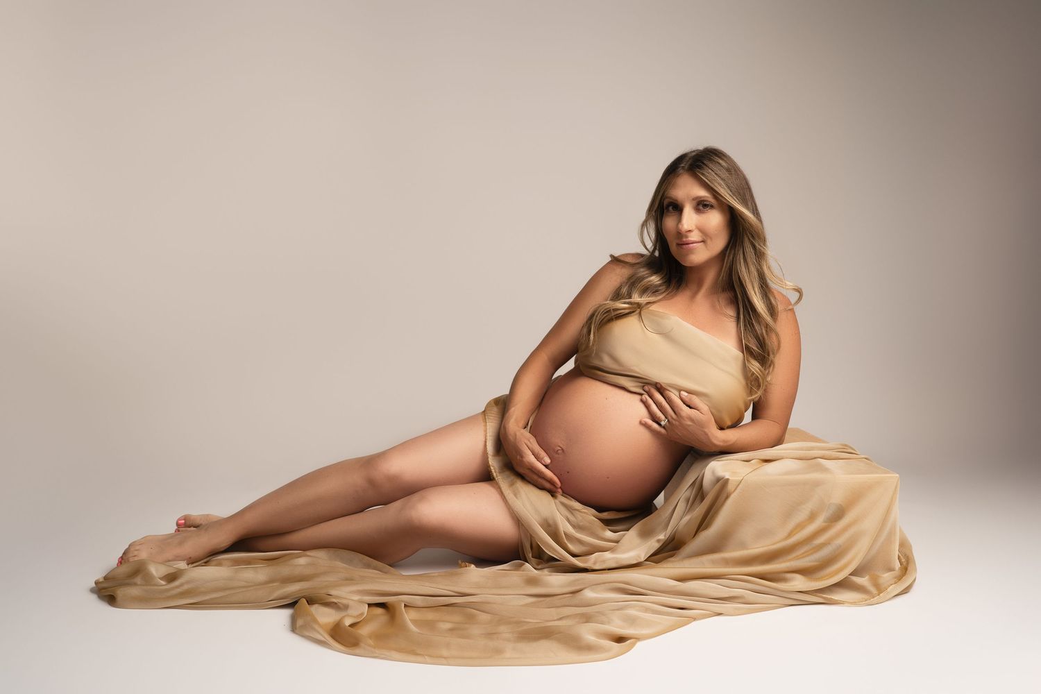 Los Angeles Maternity Photography and Newborn Photographer and Cake Smash Photography | JDLA Photography