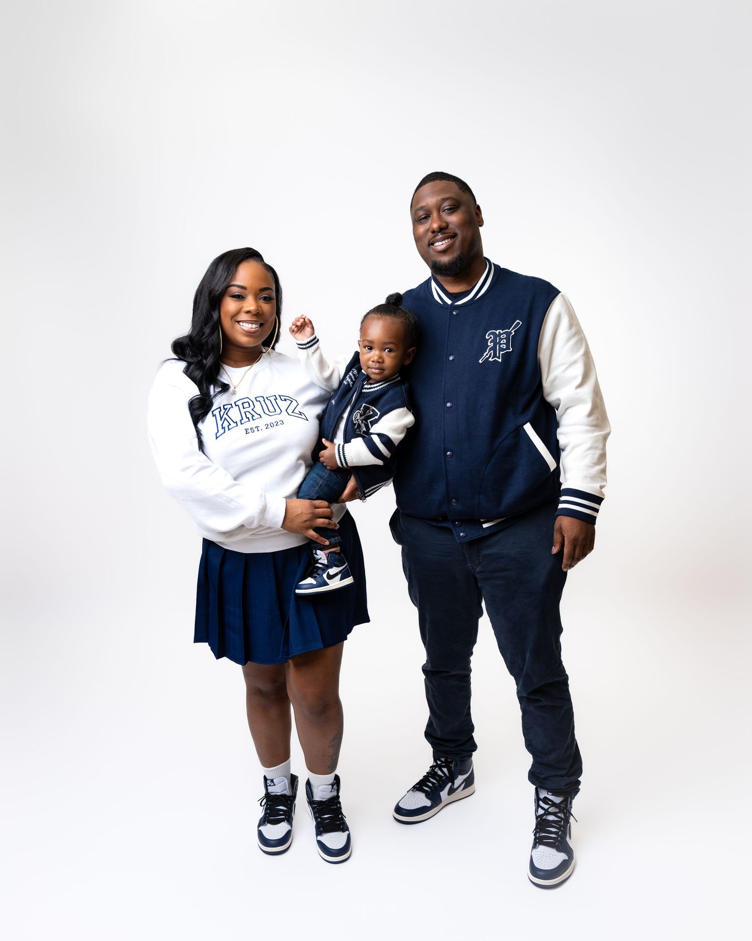 Metro Detroit family photographer capturing a Casual family portrait
