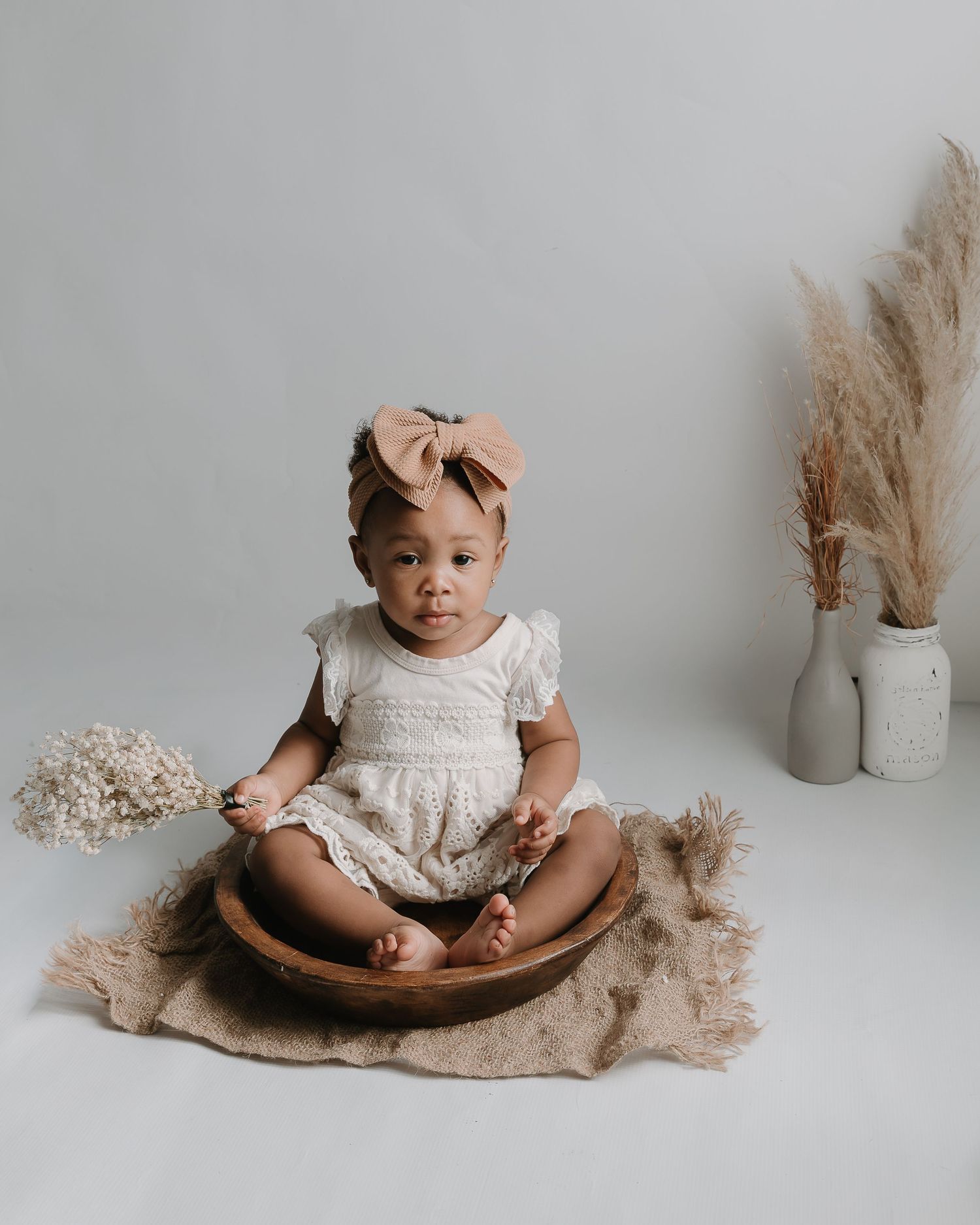 One year old milestone session in Tyler Tx studio by Motherhood photographer KP Portraits