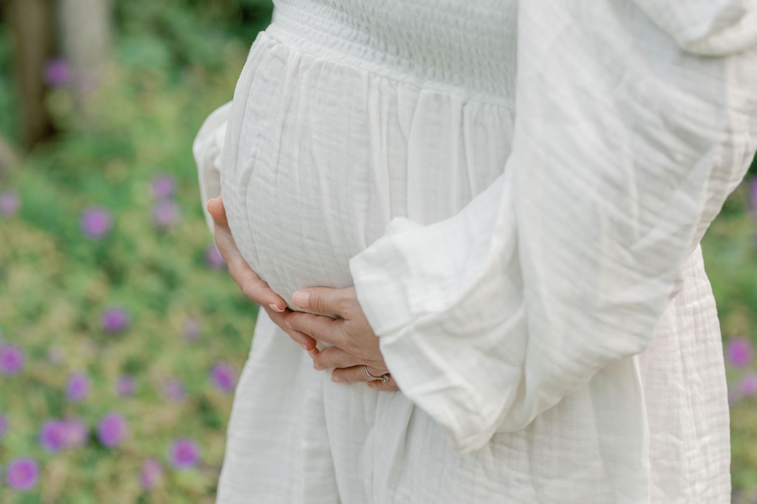 Close-up of a maternity session belly at Alexander Muir Gardens - Katie Crane, Toronto Wedding and Family Photographer