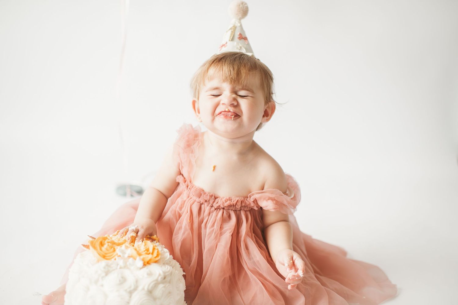 Baby girl celebrates her first birthday at local Norfolk, Virginia studio.