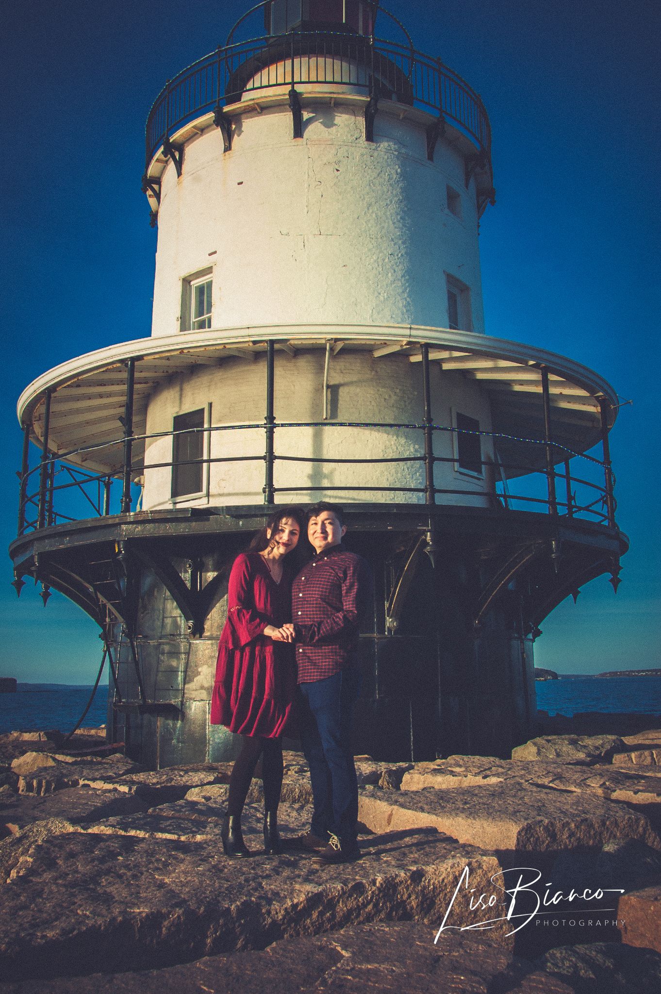Couples & Engagement Photographer | Amsterdam NYCelebrate your love story with a natural outdoor engagement session. Professional couples an