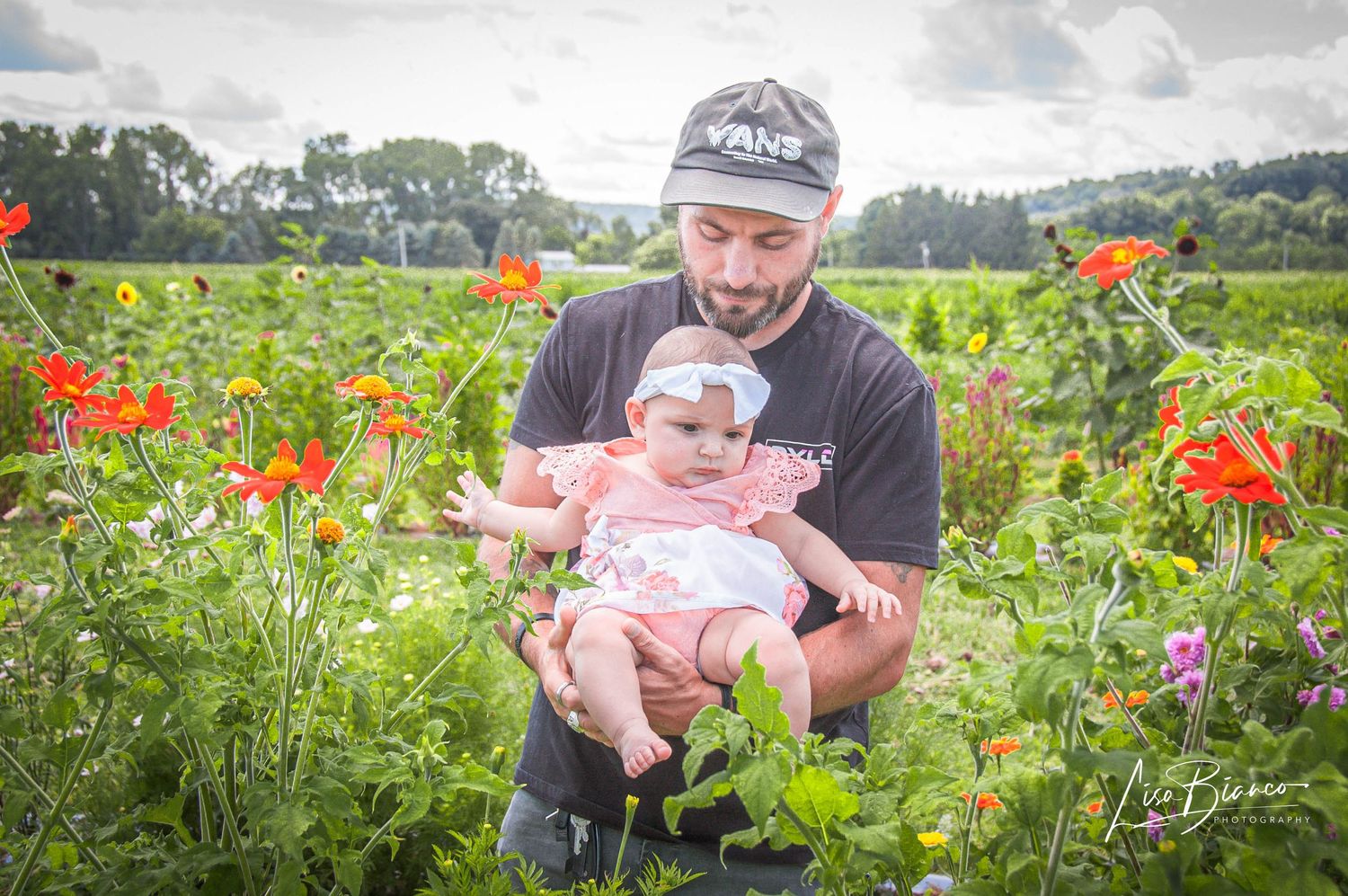 Family Photographer Amsterdam NY | Portrait SessionsBeautiful, natural outdoor family photography in Upstate New York. Book your next family