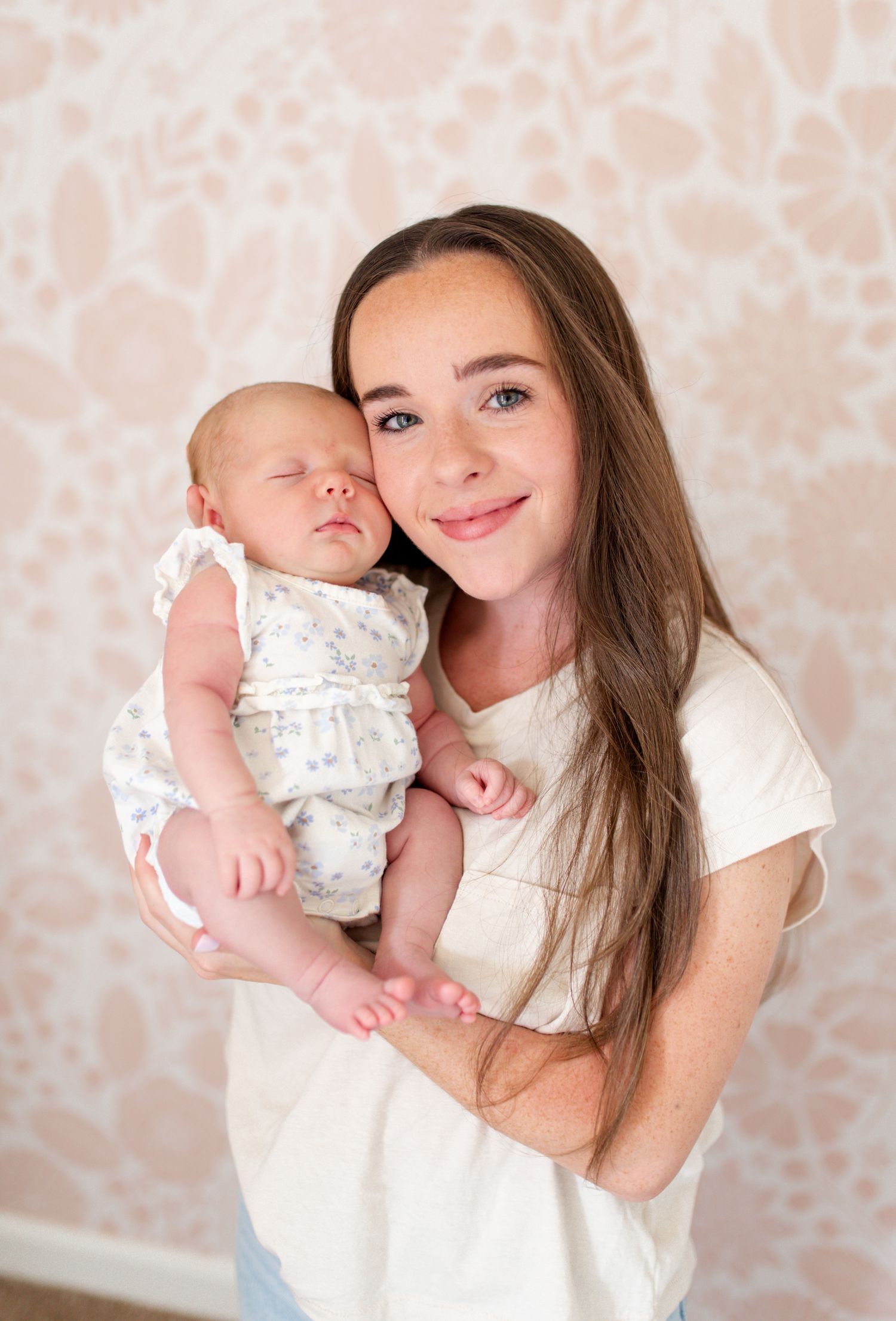 Best newborn photography near me 
ofallon MO