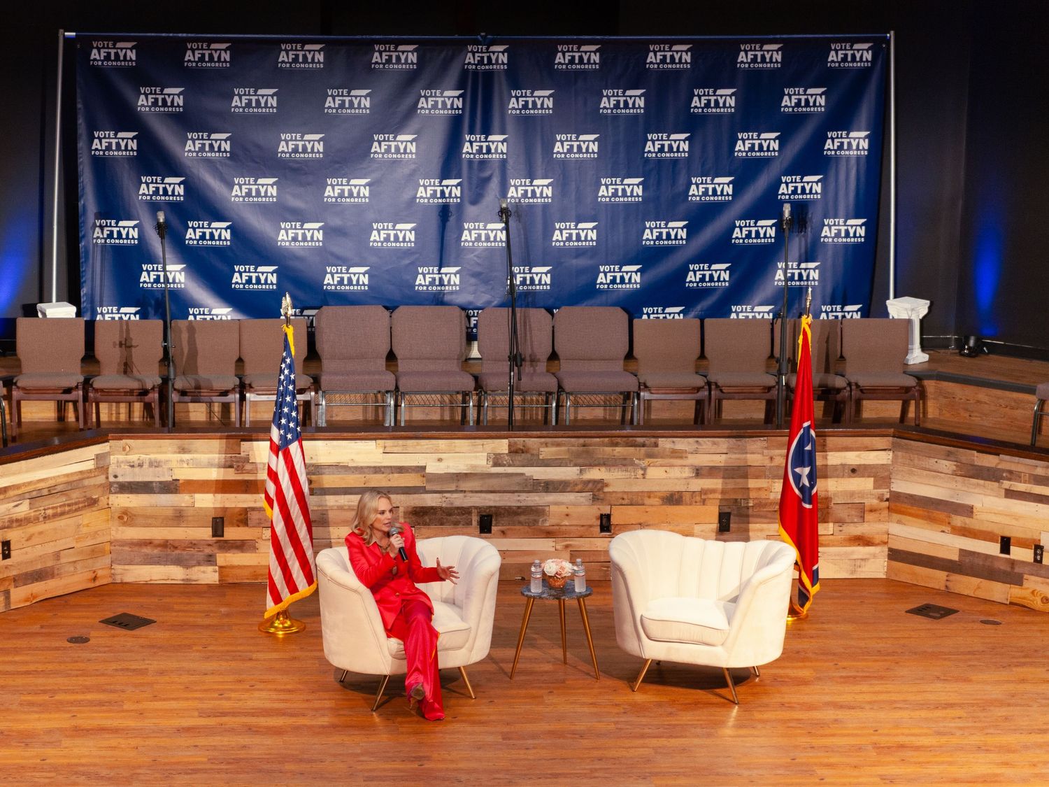 Event photograph from a political town hall.
