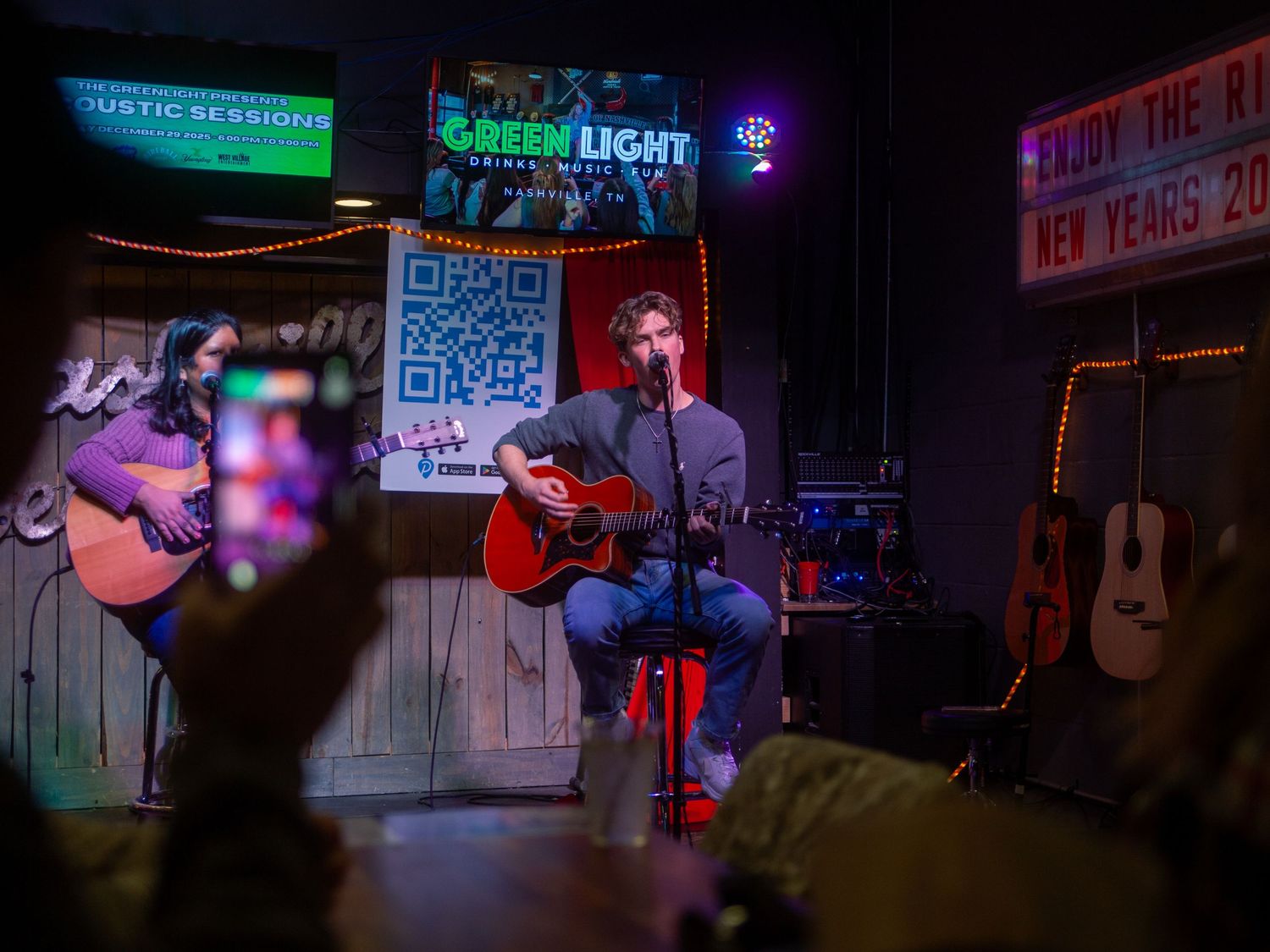 Photograph from an acoustic live music performance.