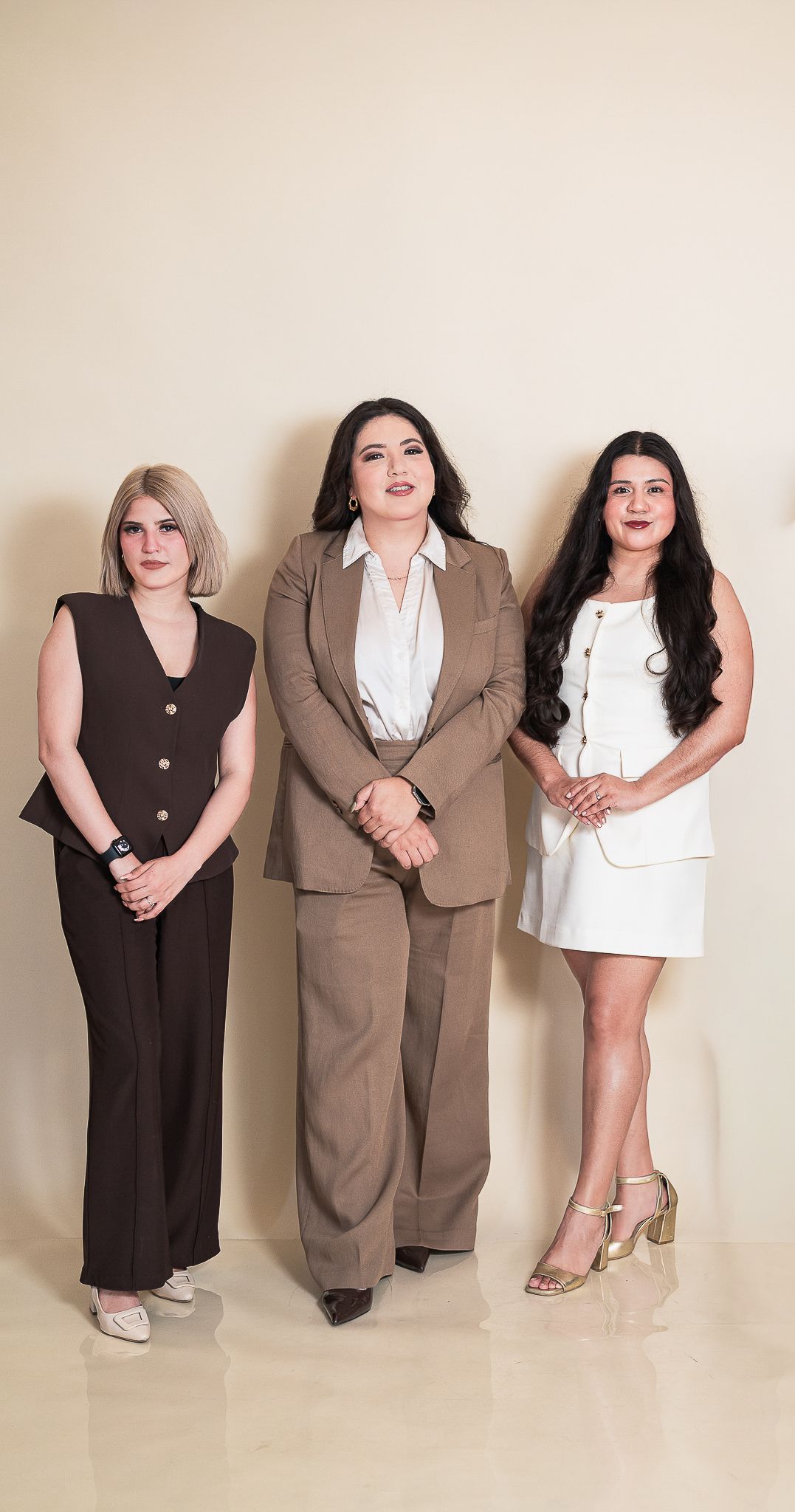 Equipo de Mediación ABC y Servicios Legales en Tijuana, retrato profesional de sus integrantes.