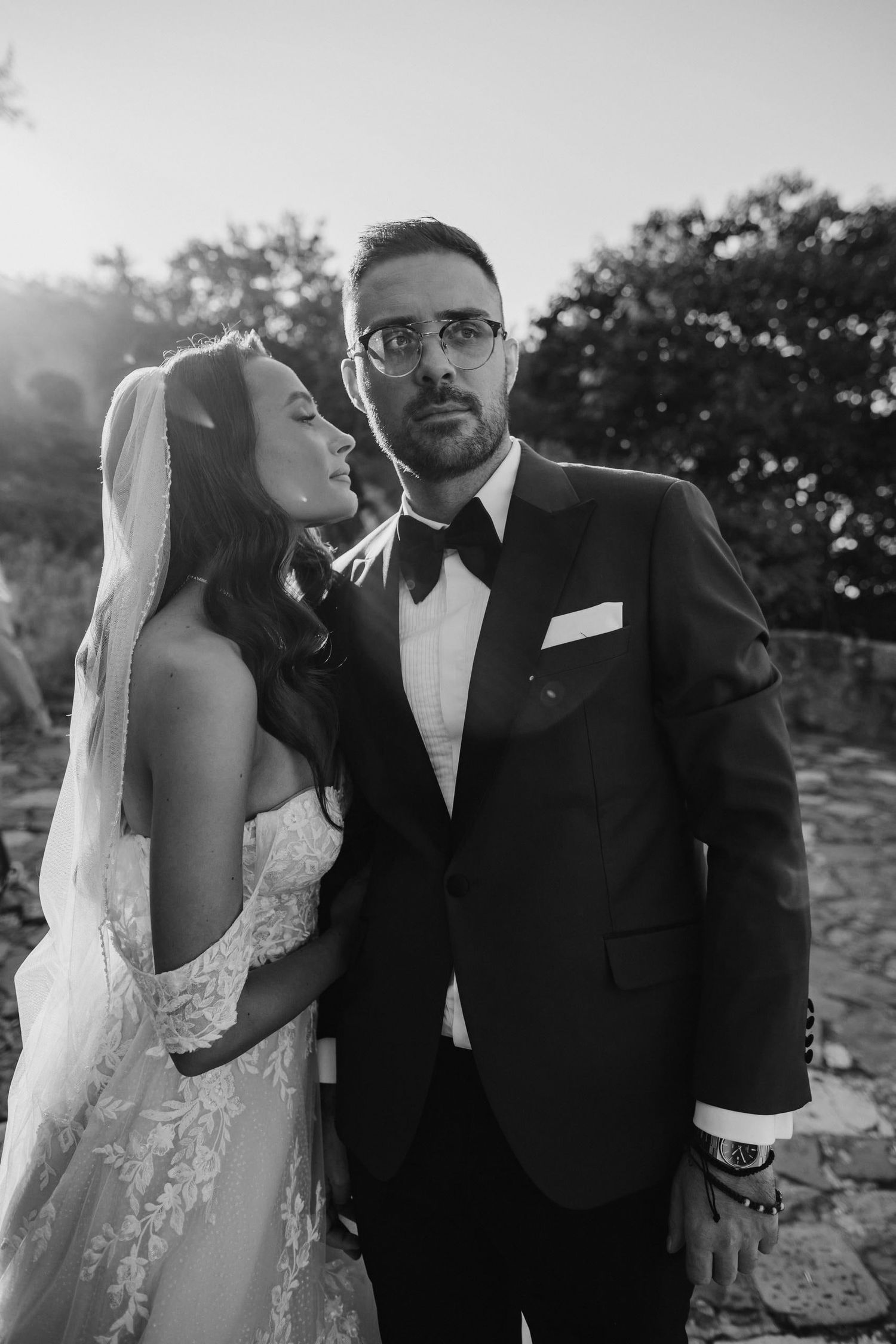 Iskustva parova koji su za svoj Vogue pozeraj izabrali Baron Kastel u Novom Sadu. Otkrijte zašto biraju moj avangardni filmski pristup.